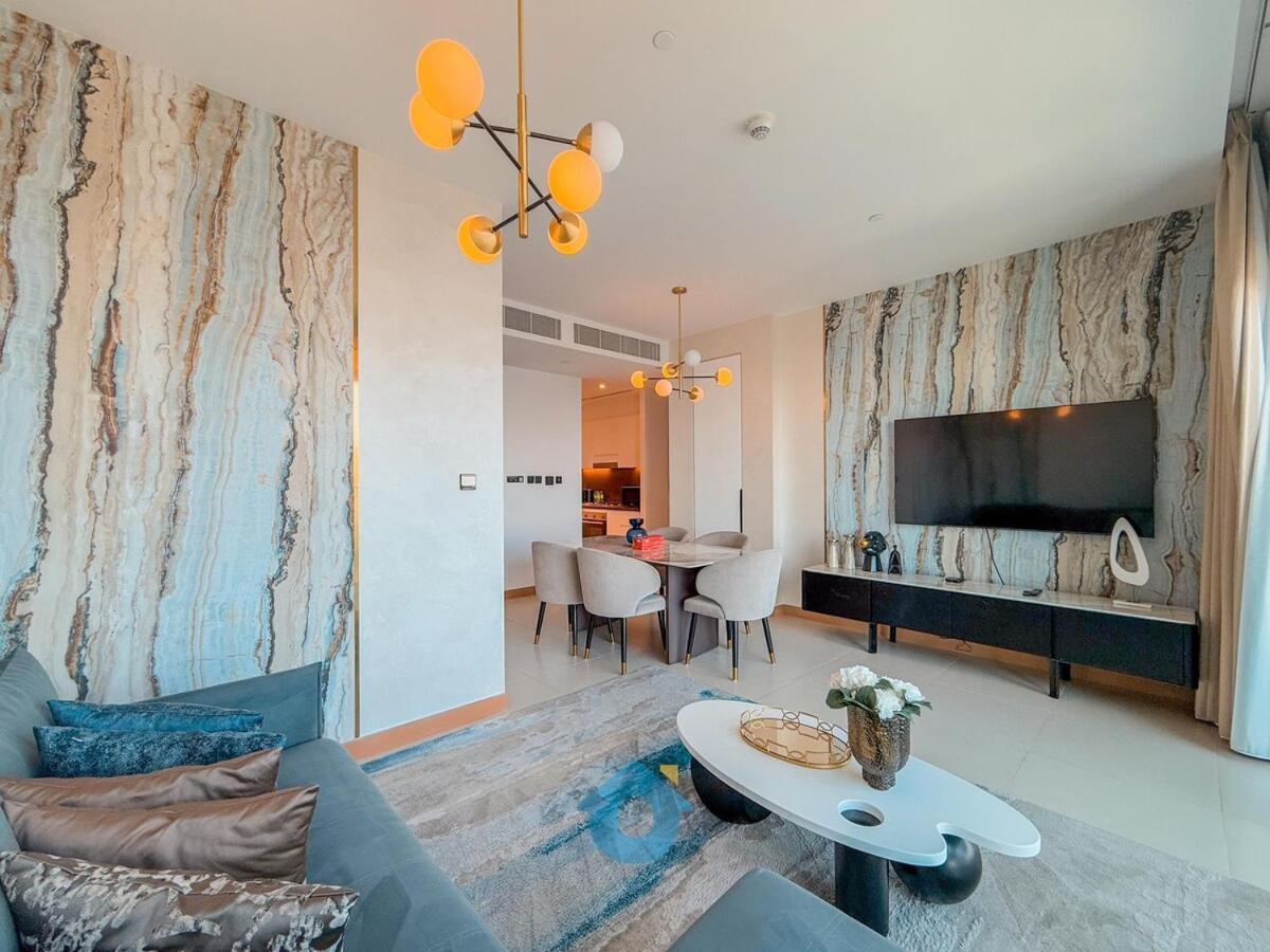 4603 Stylish 2-bhk In Vida, Marina & Yacht View