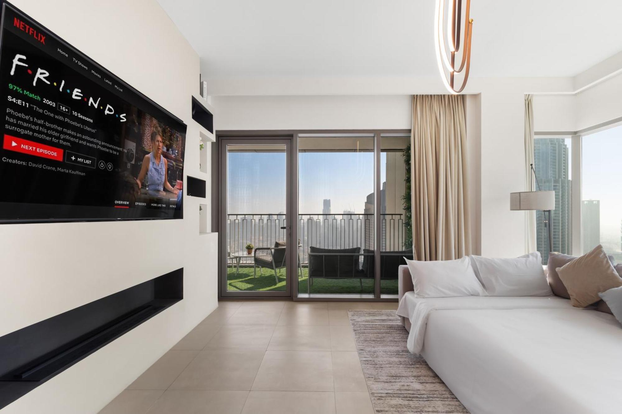 Apartment Deluxe 4br With Patio - Burj Khalifa And Fountains View Dubai