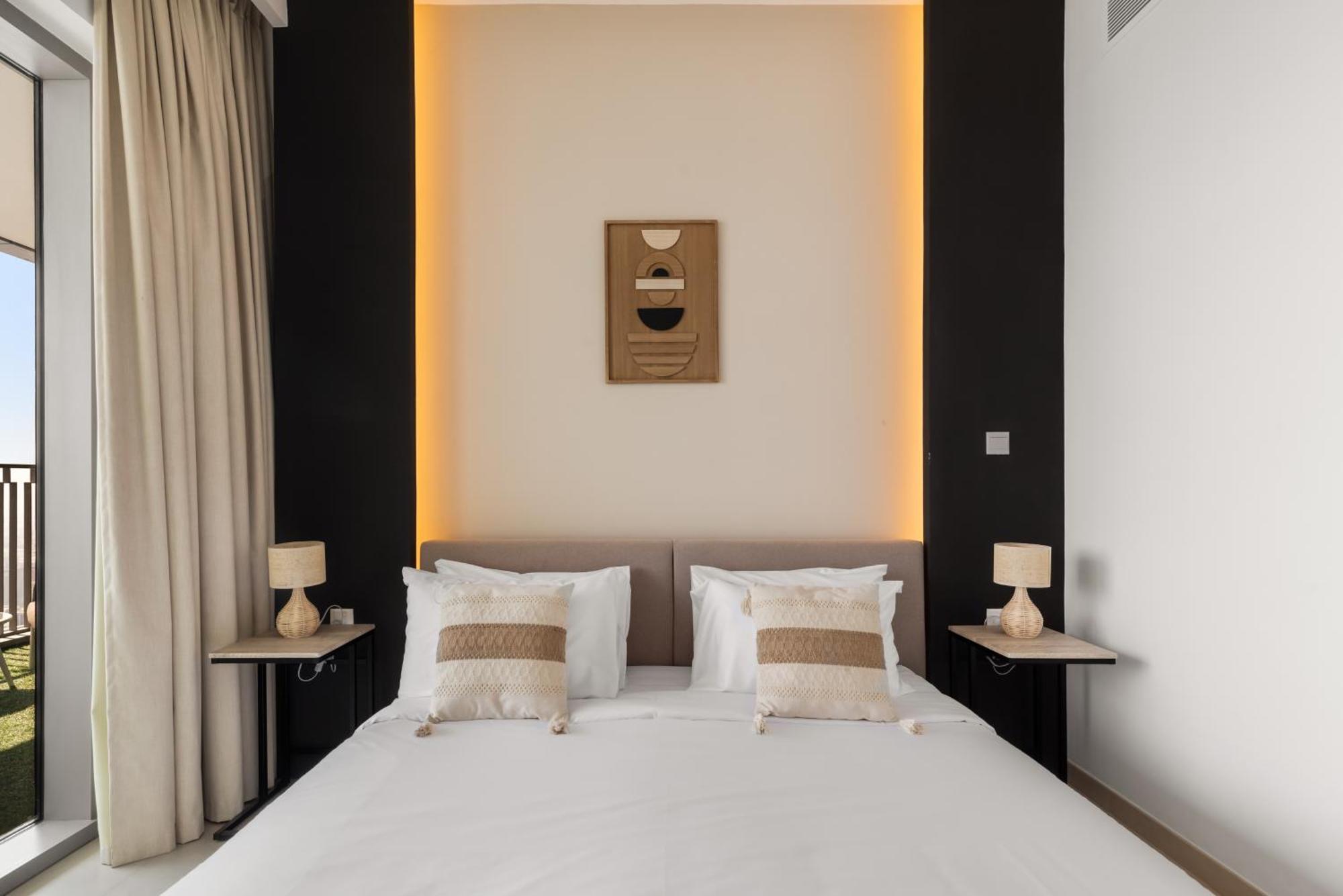 Apartment Deluxe 4br With Patio - Burj Khalifa And Fountains View