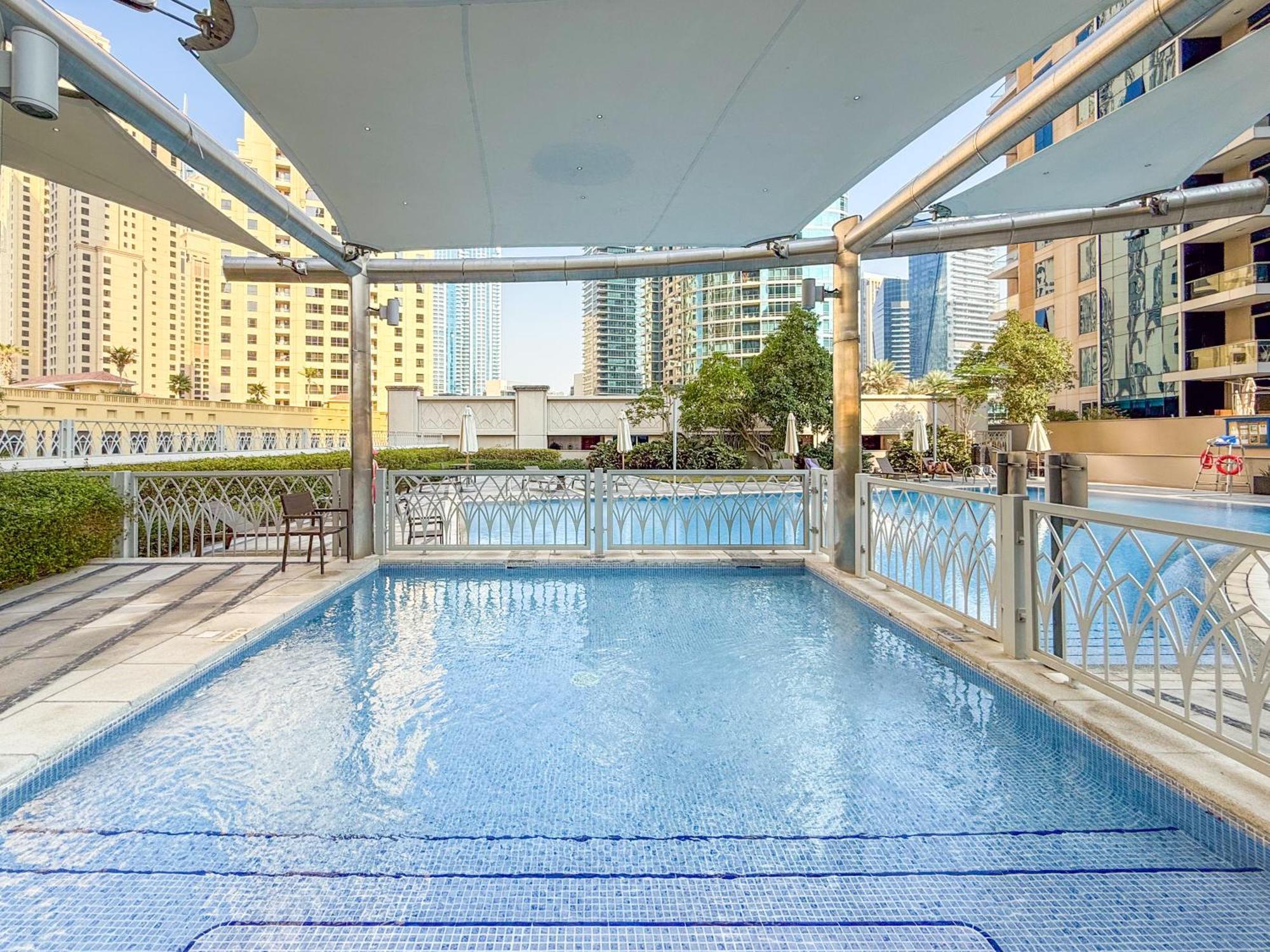 Seaview Elegance! 1-bedroom Retreat In Marina Promenade *
