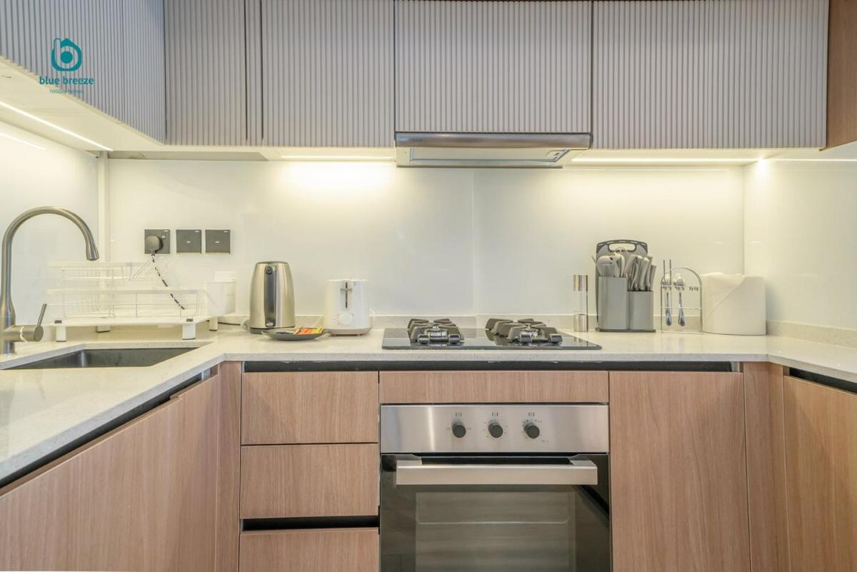 Apartment Blue Breeze - Chic & Cozy Getaway In Al Furjan Dubai