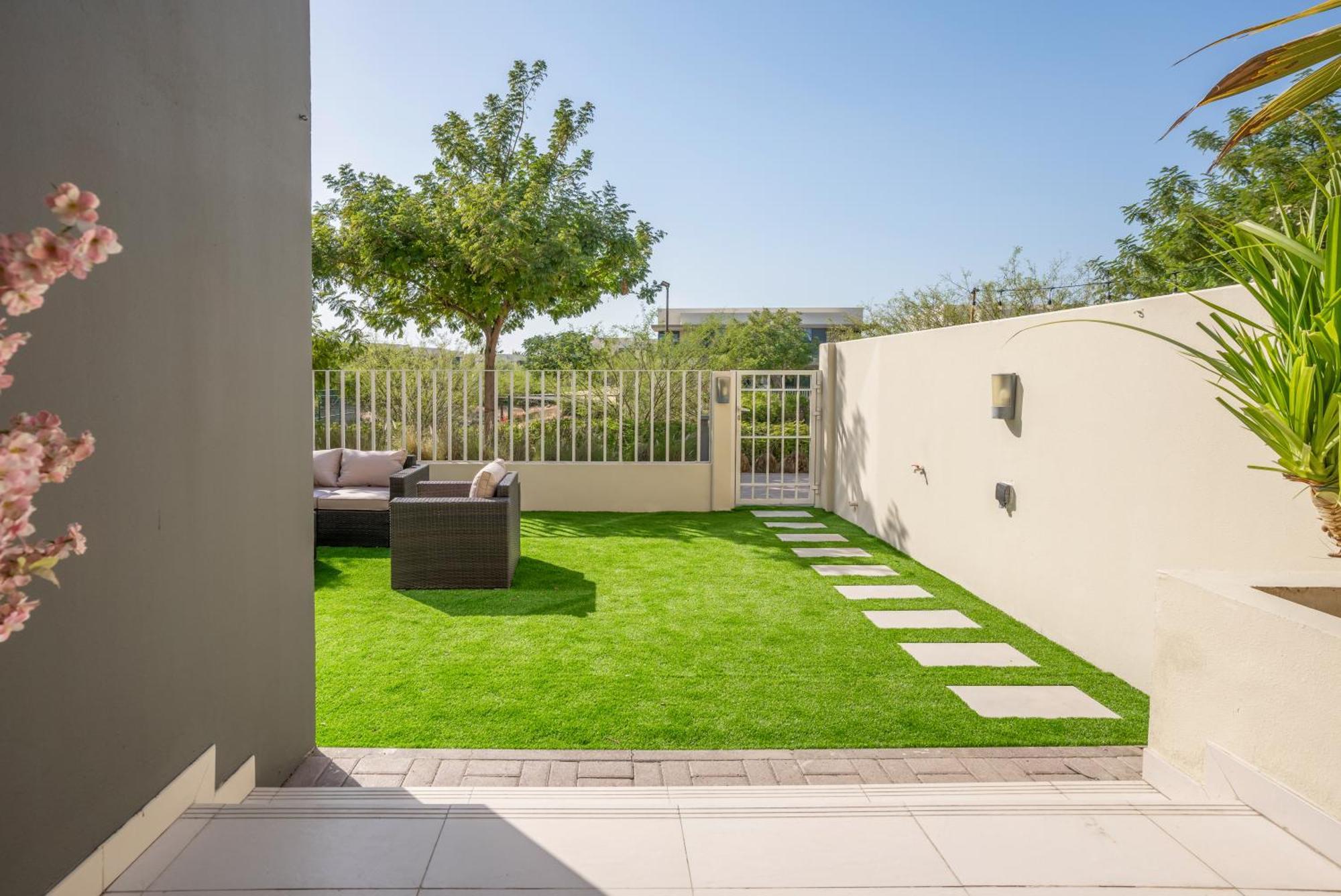 Villa Newarabian Hillsmaple