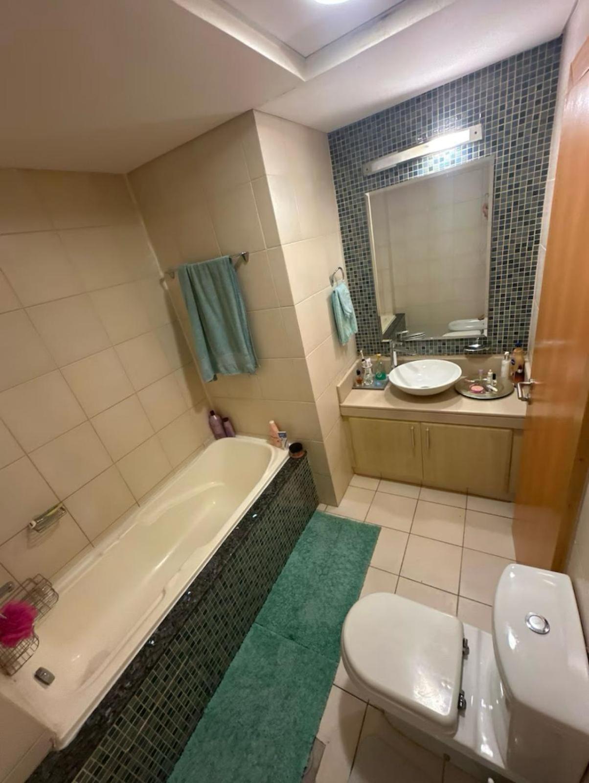 Palm Jumeirah Beach-access Hideaway *