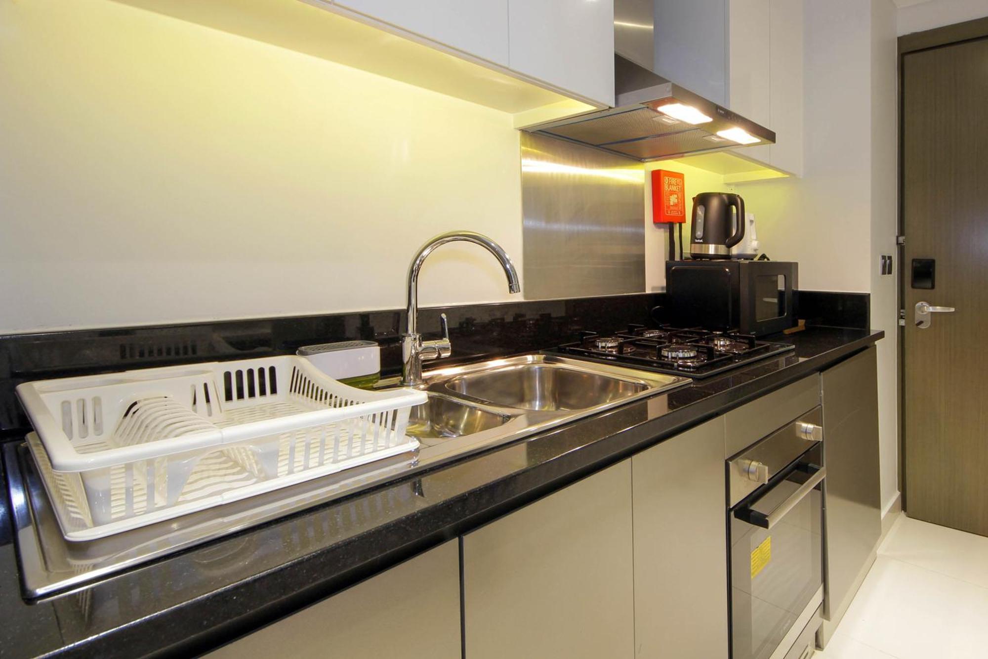 Stylish With Pool In Business Bay Apartment