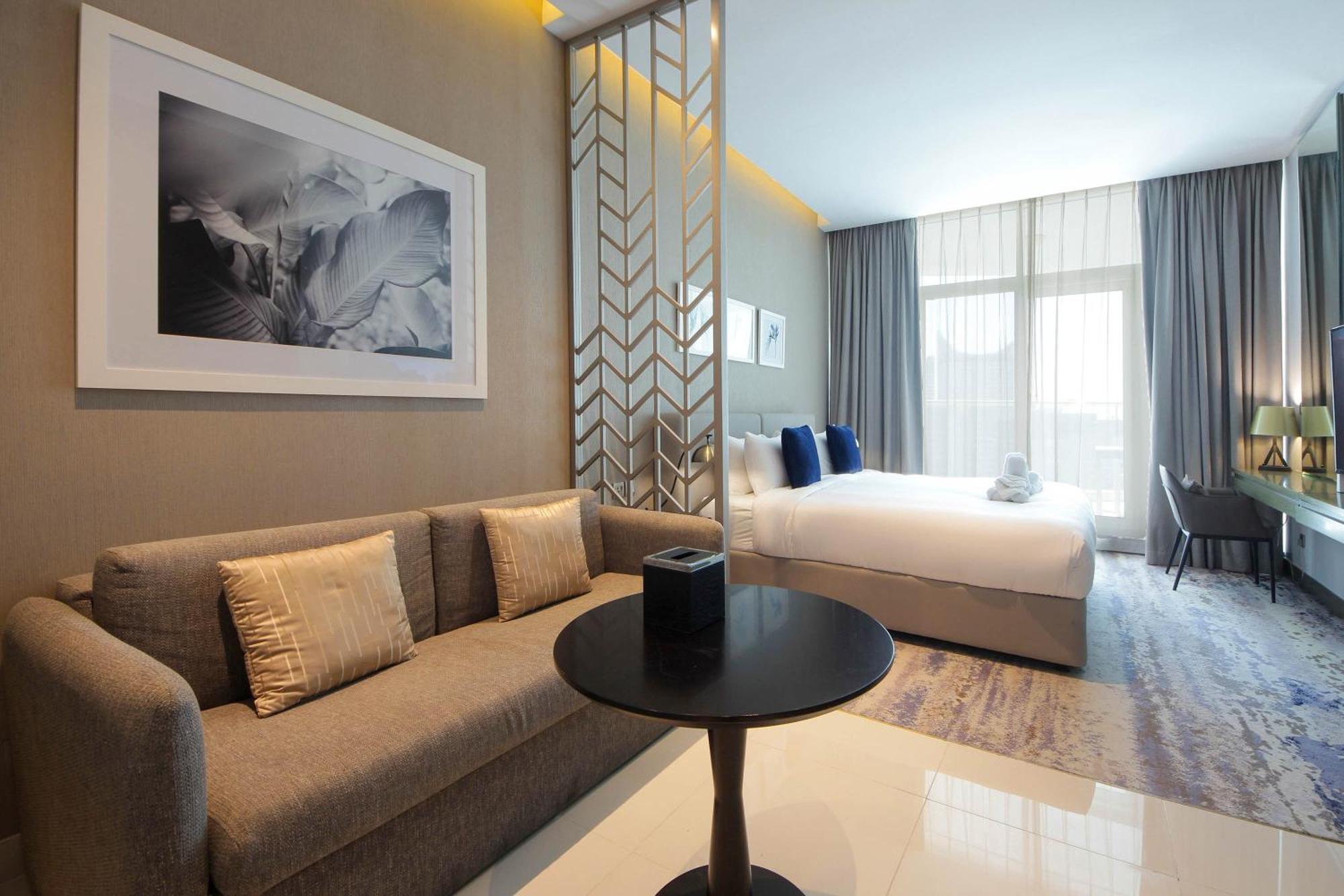 Apartment Stylish With Pool In Business Bay Dubai