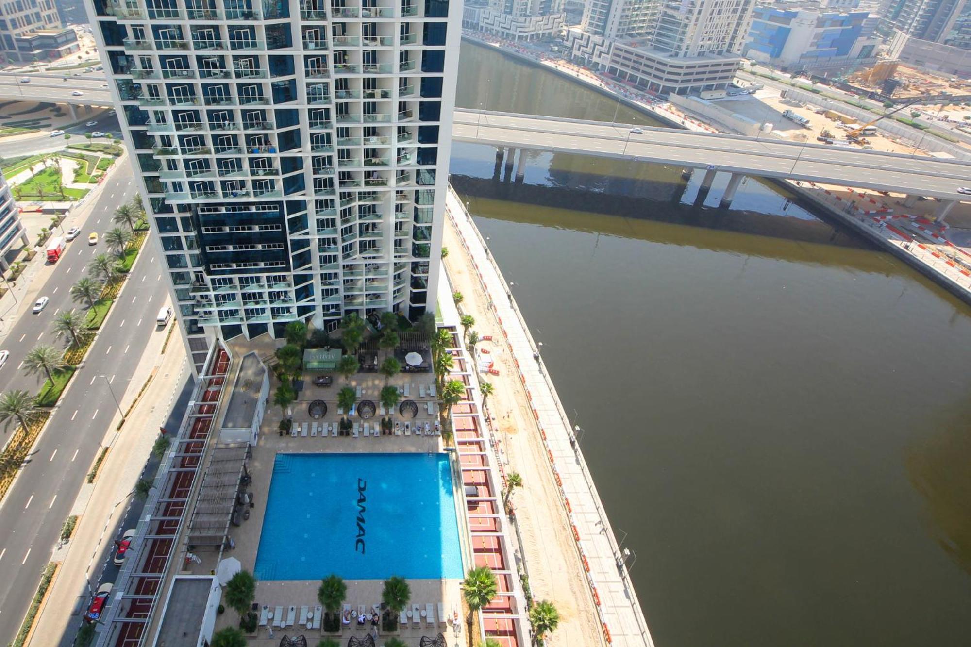 Apartment Stylish With Pool In Business Bay *