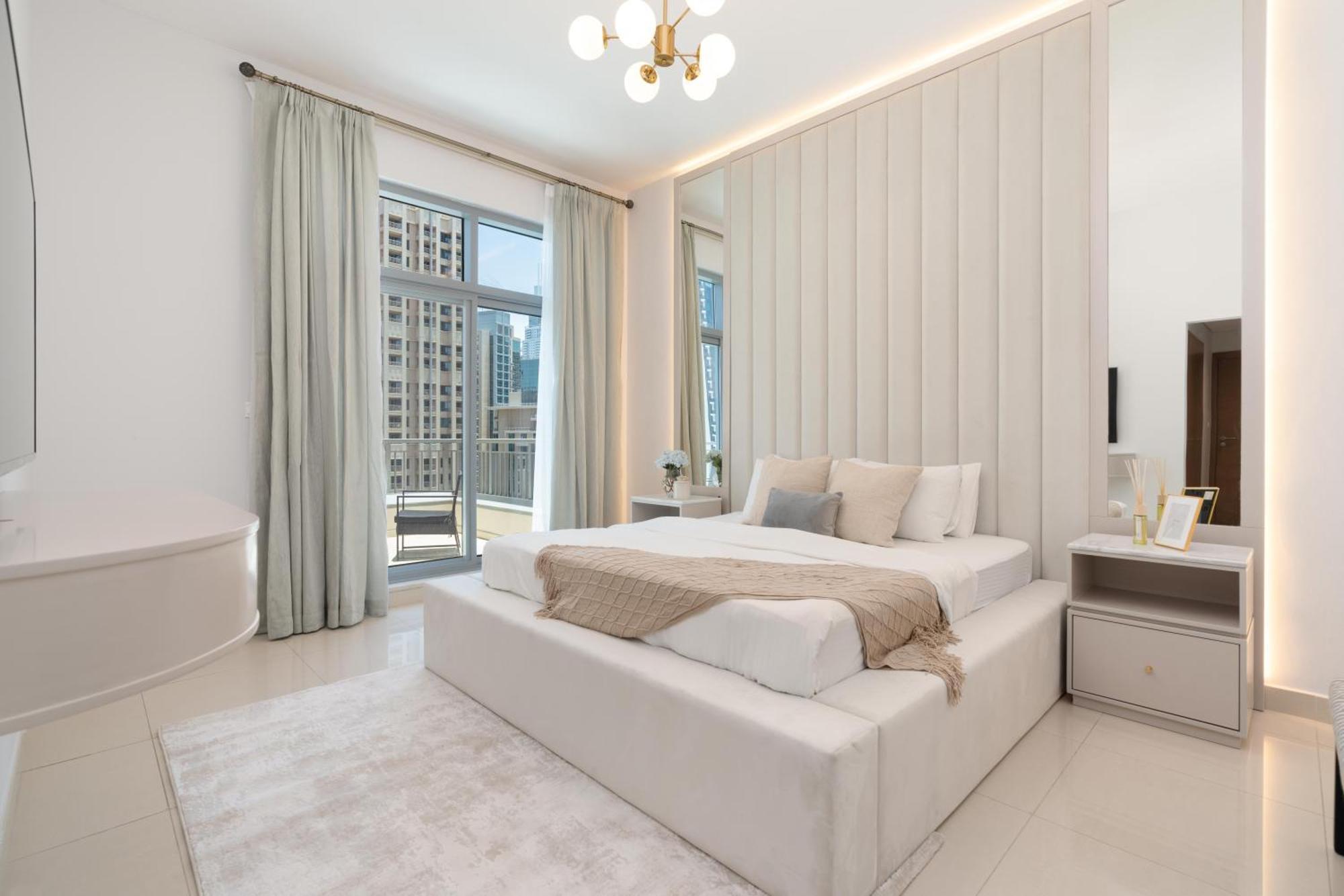 Burj Area 2 Bedroom With Fountain Views Apartment *
