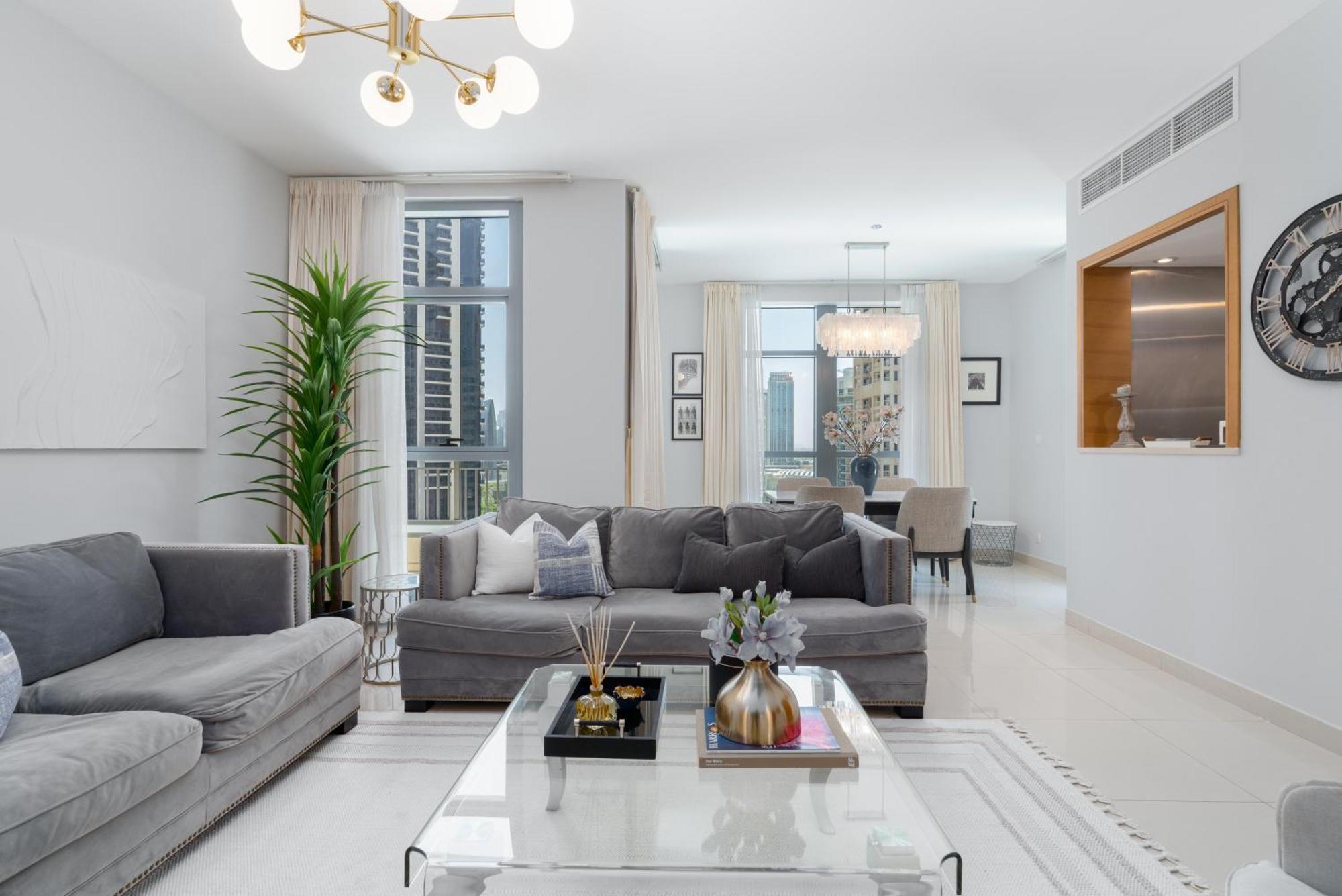 Burj Area 2 Bedroom With Fountain Views Apartment Dubai