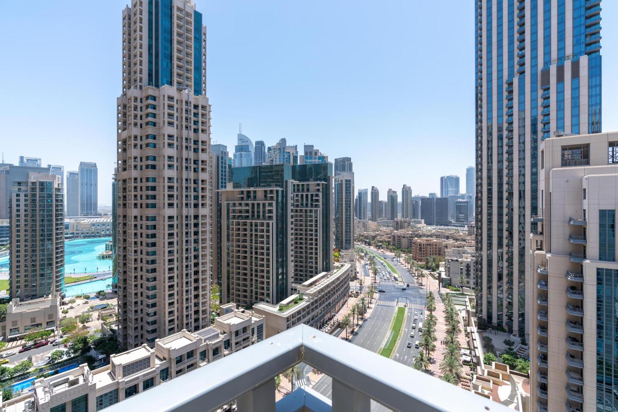 Burj Area 2 Bedroom With Fountain Views *