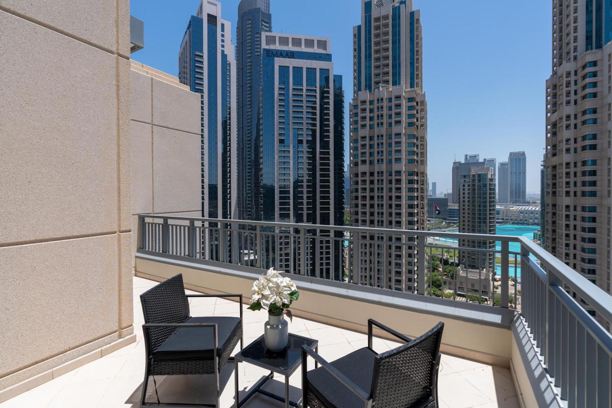 Burj Area 2 Bedroom With Fountain Views