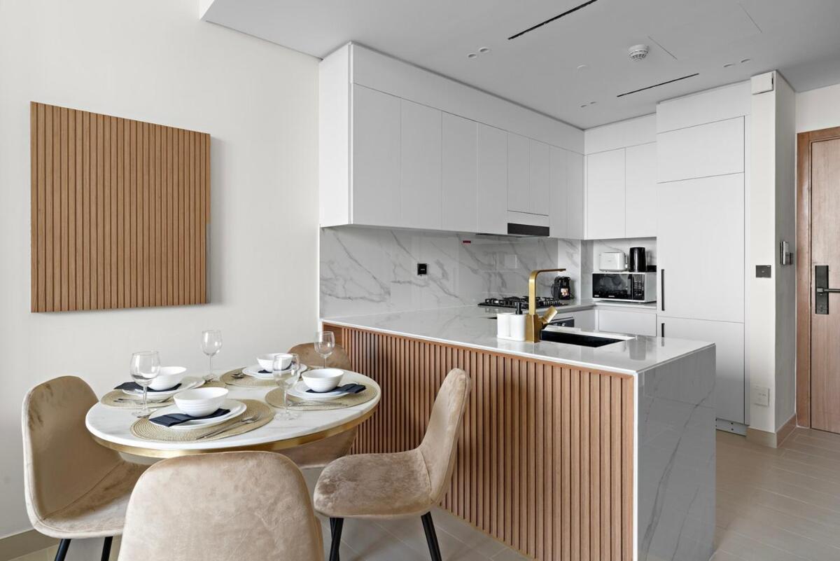 Apartment First Class 1br Cozy Urban Getaway Dubai