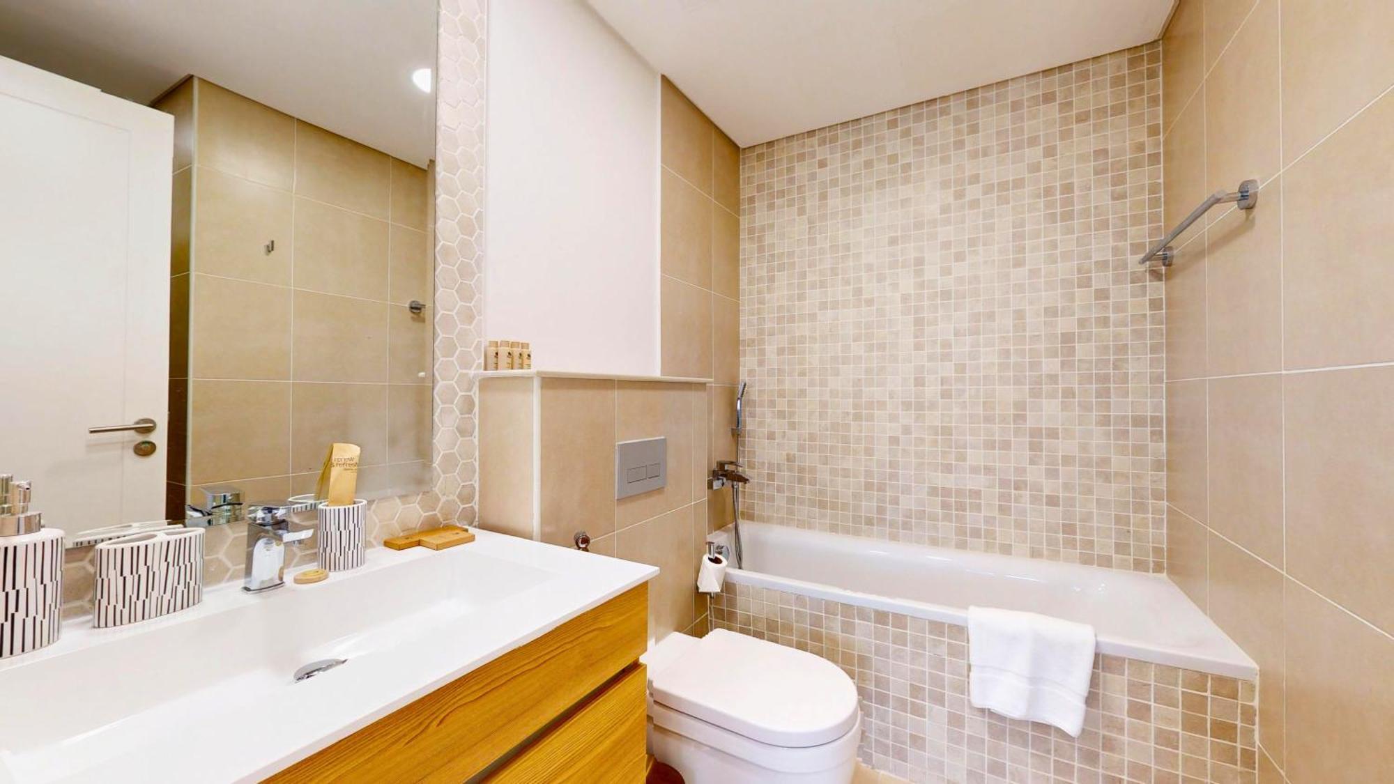 Exquisite 1br - Furnished In Jumeirah Golf Estate Dubai