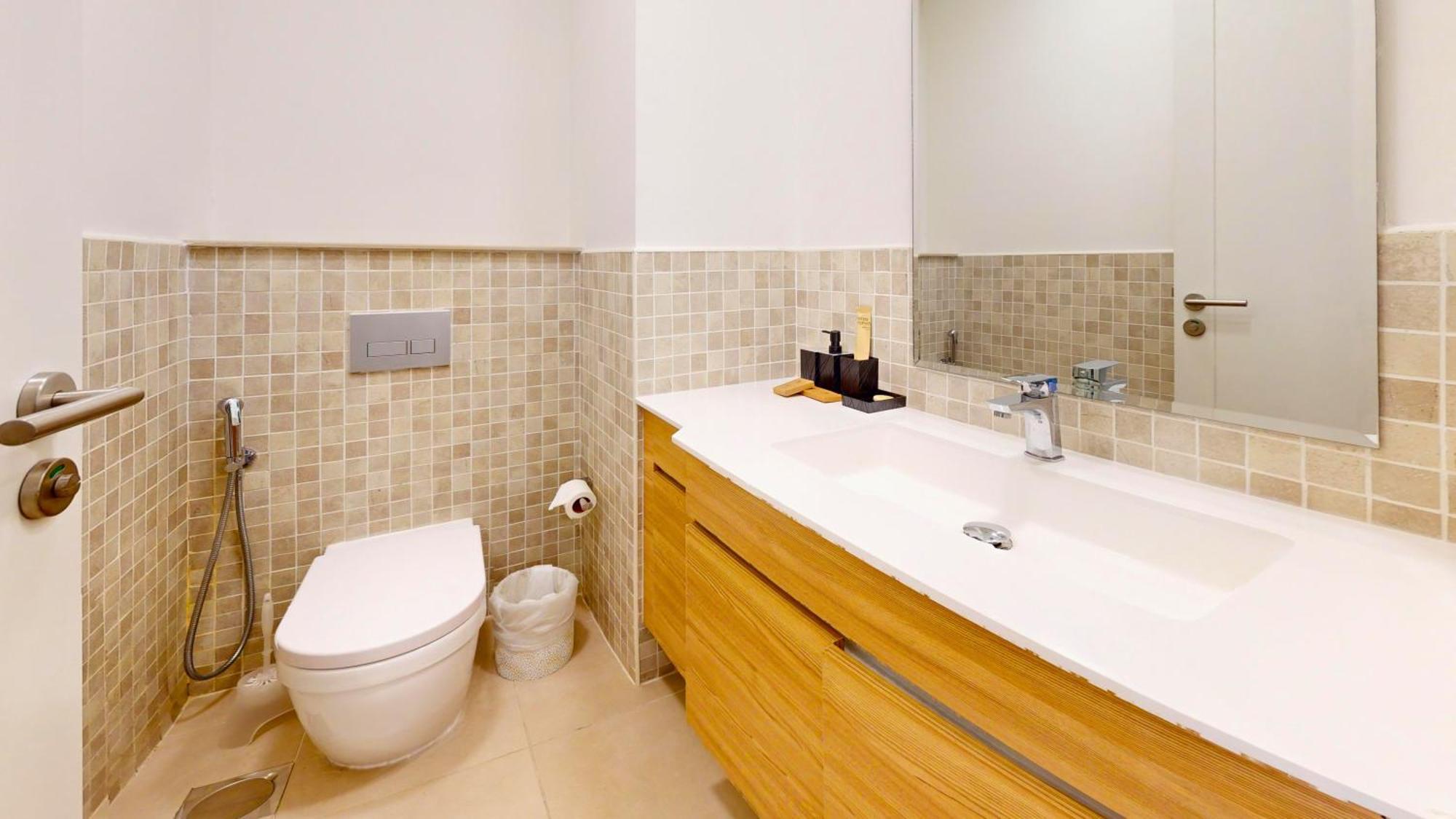 Exquisite 1br - Furnished In Jumeirah Golf Estate Dubai