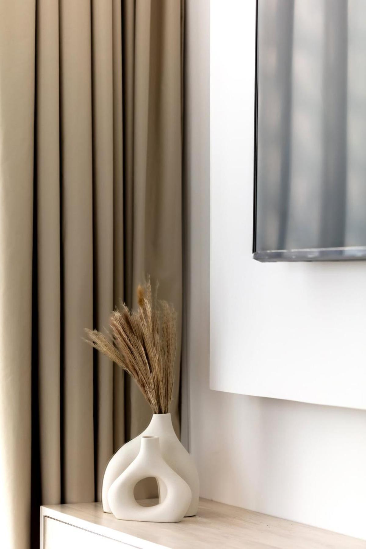 Luxury One-bedroom Burj Khalifa Apartment