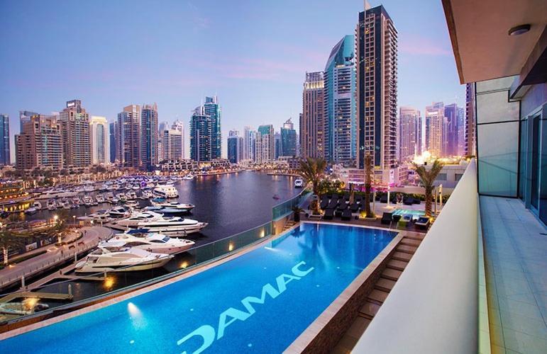 Apartment Sleek Living With Sea Views In Damac Heights Marina By Bhavan *