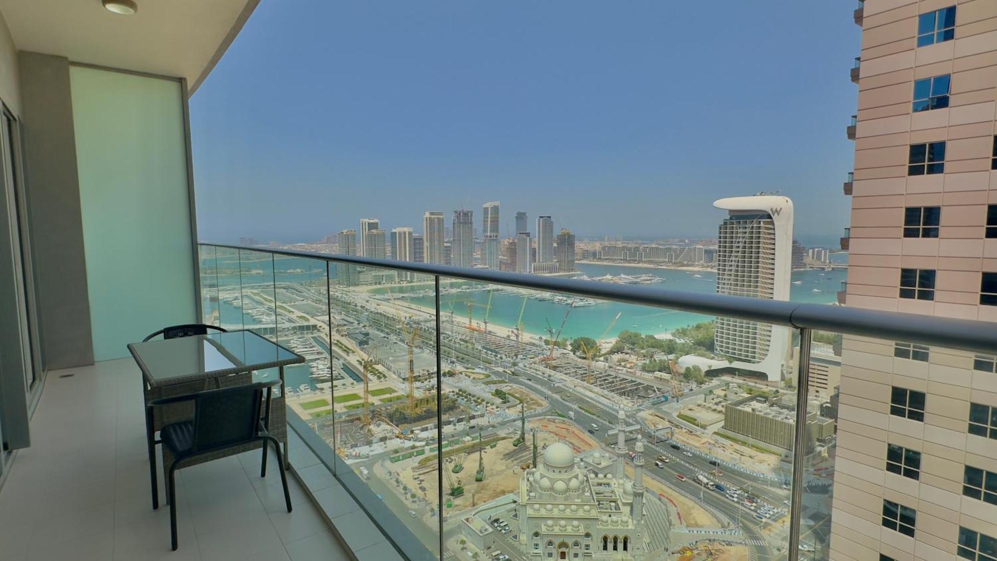 Apartment Sleek Living With Sea Views In Damac Heights Marina By Bhavan