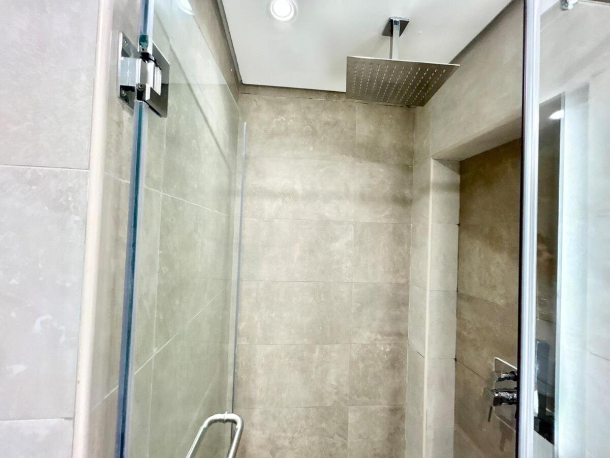 Homes2retreat - Elegant In Jvc,