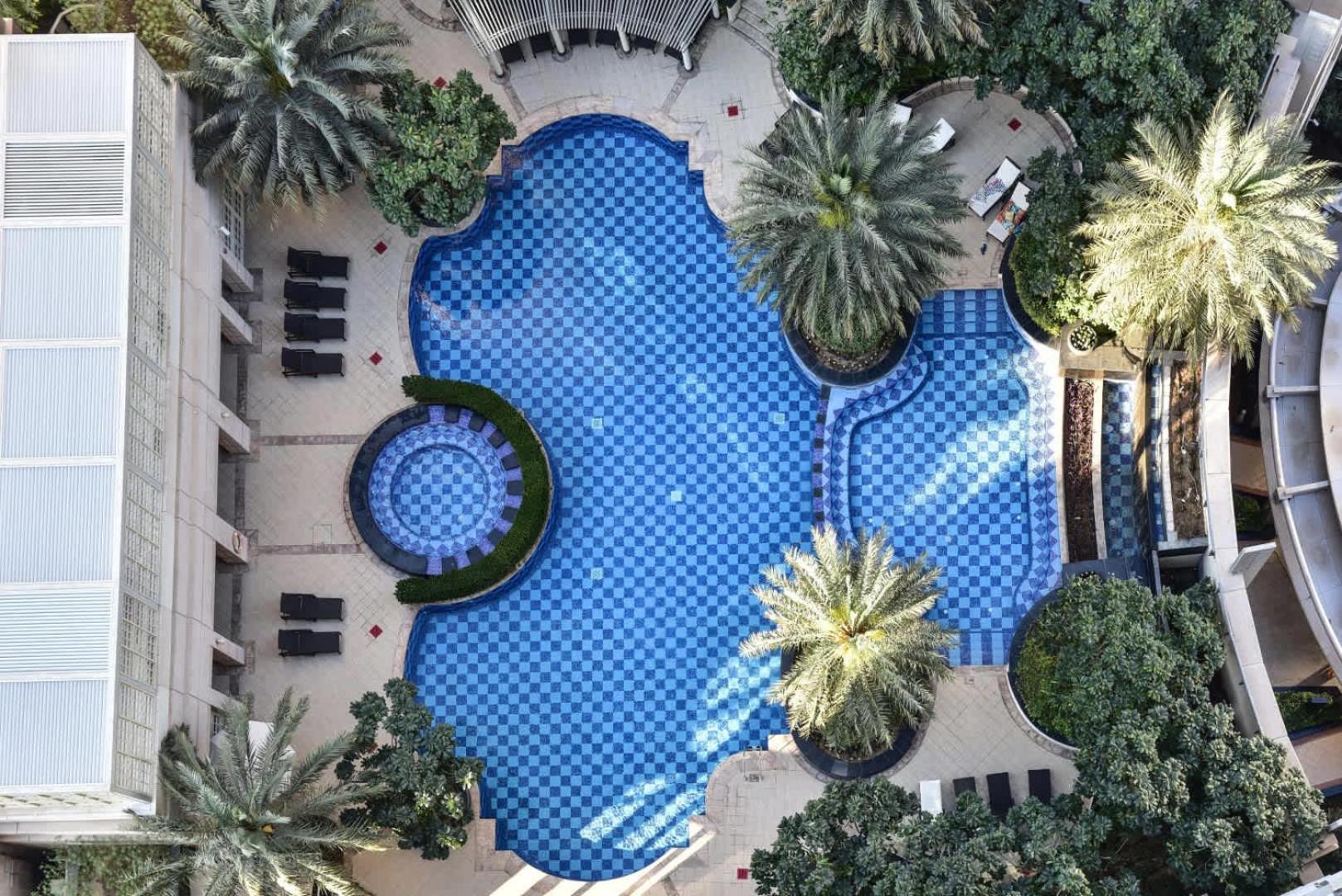 Frank Porter - Standpoint Tower A Dubai