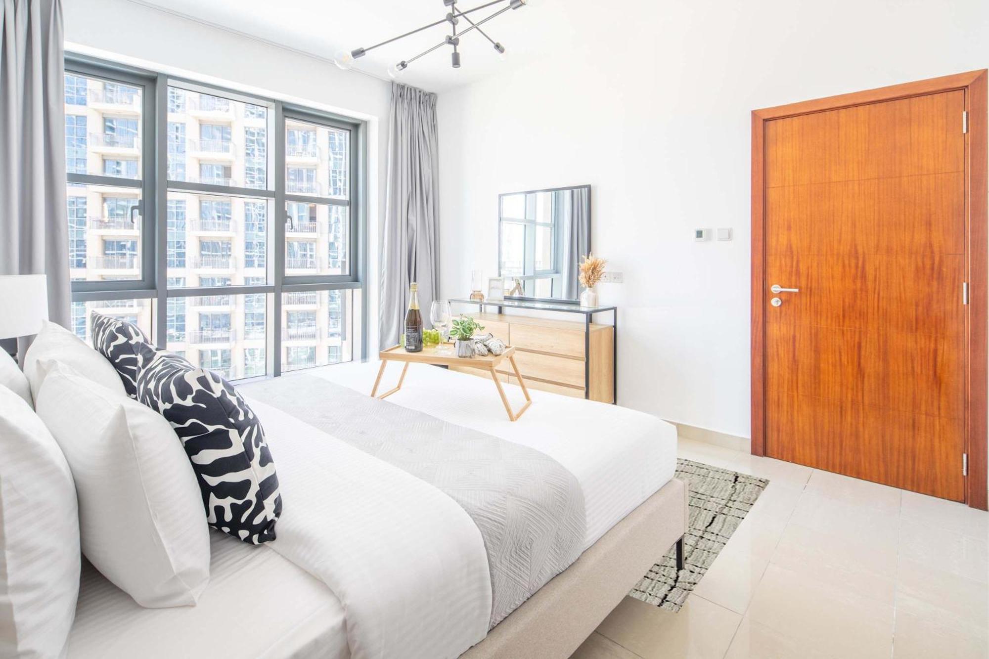 Frank Porter - Standpoint Tower A Apartment