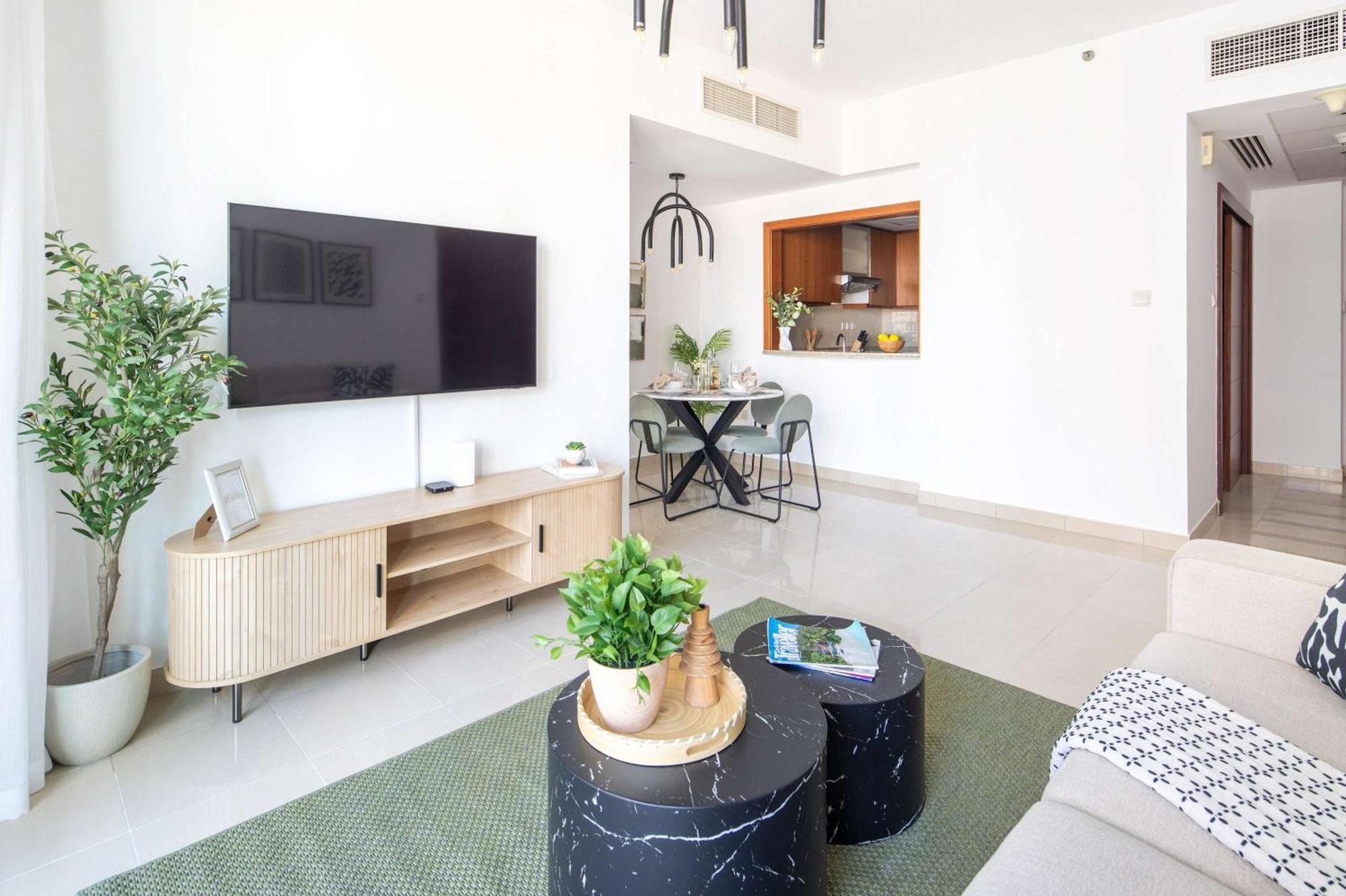 Apartment Frank Porter - Standpoint Tower A *