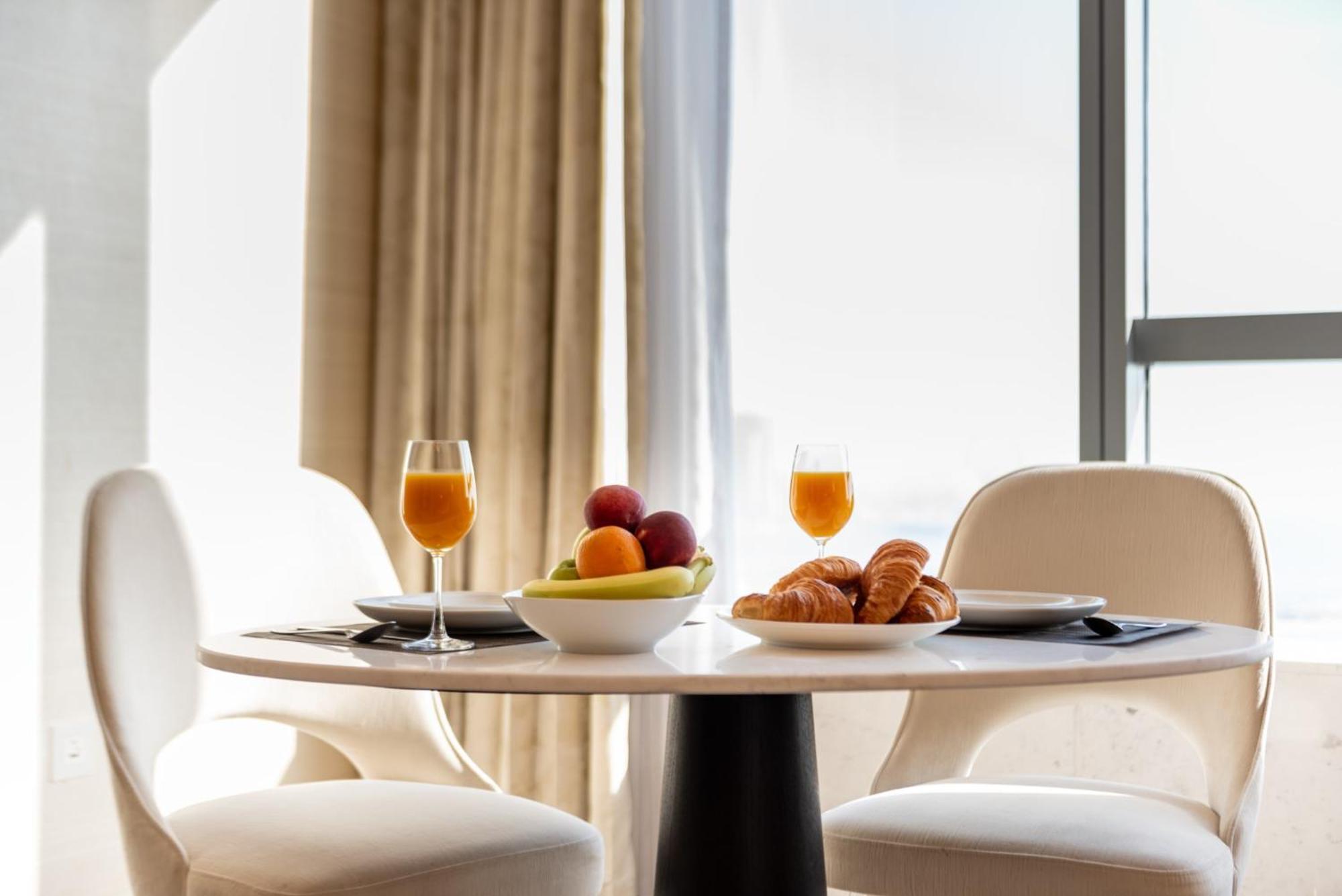 Iconic Views At The Palm Tower Vista Oases Apartment Dubai