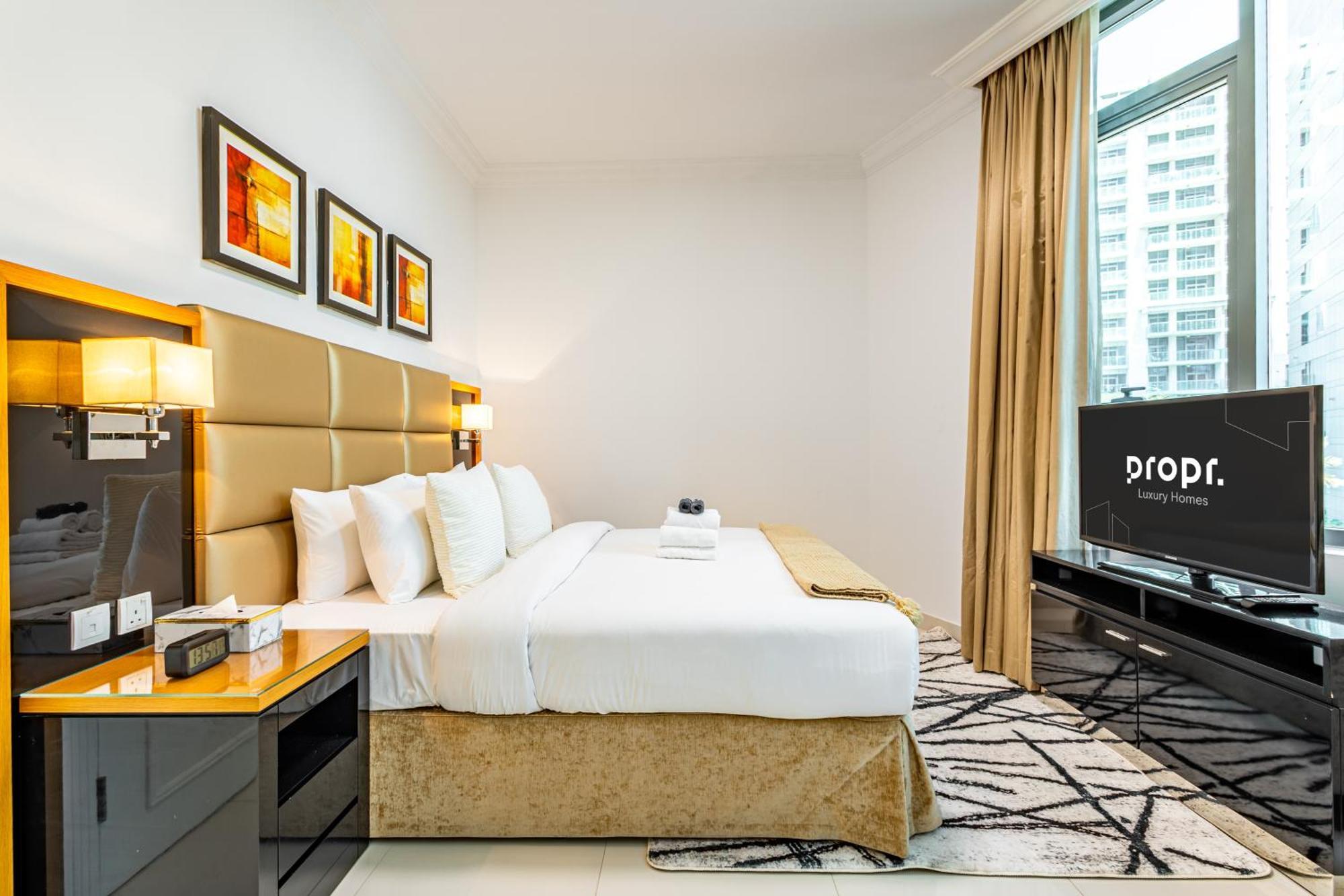 Spacious 1br - Balcony & Pool View - Capital Bay Apartment