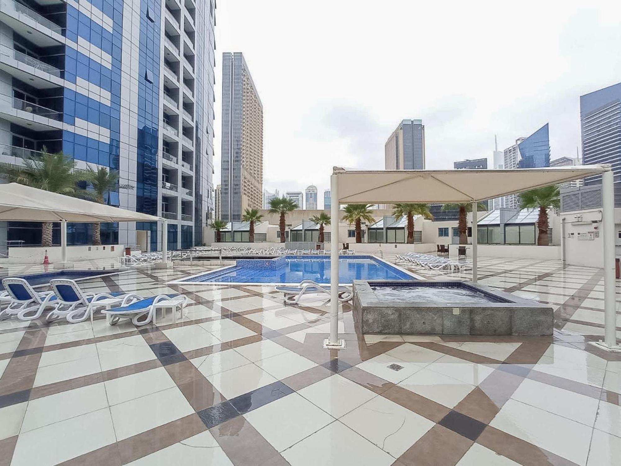 Chic Marina-view In Bay Marina Apartment