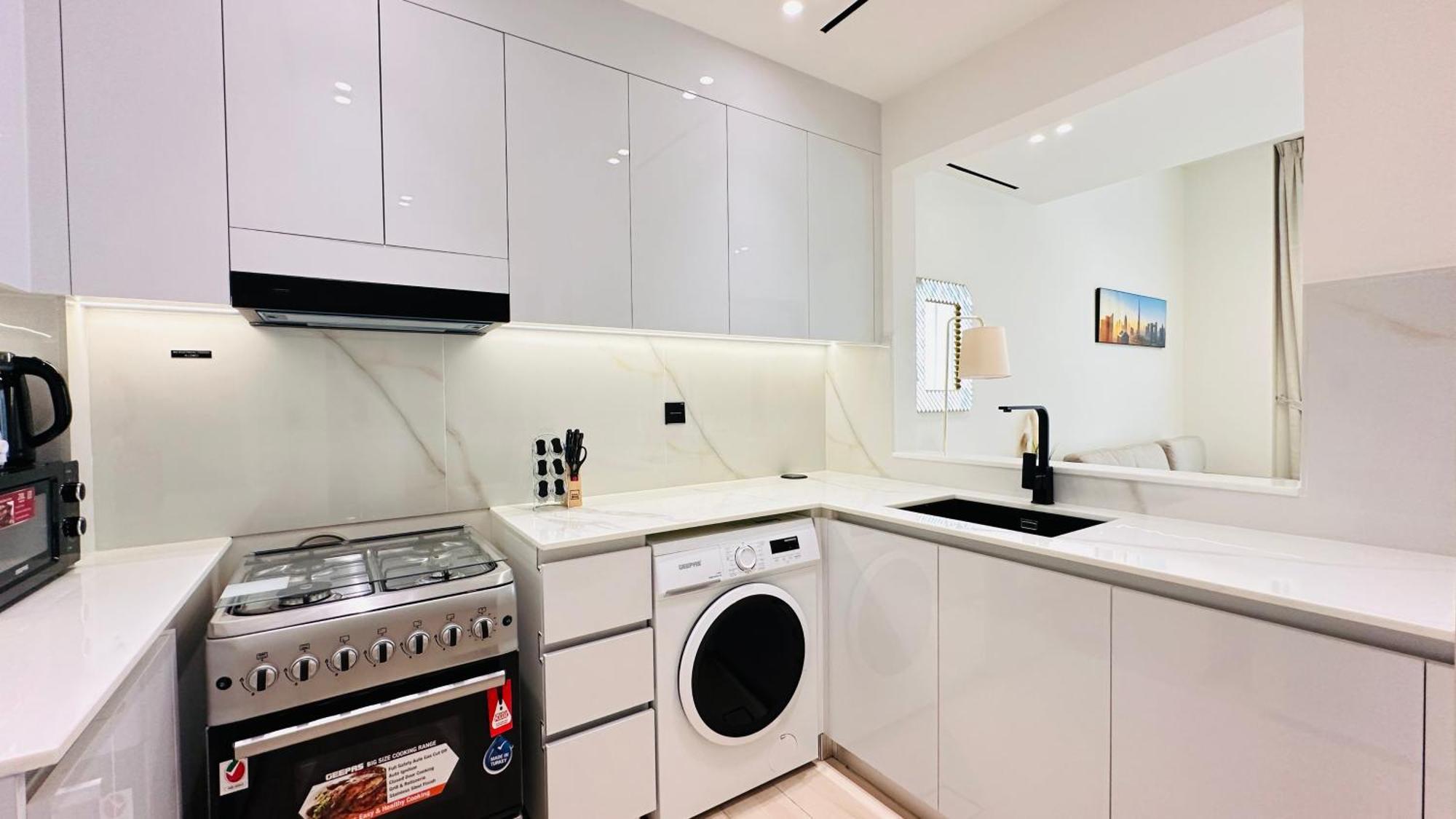 Oyo 1287 Fully Furnished 1bed At Jvc Homestay