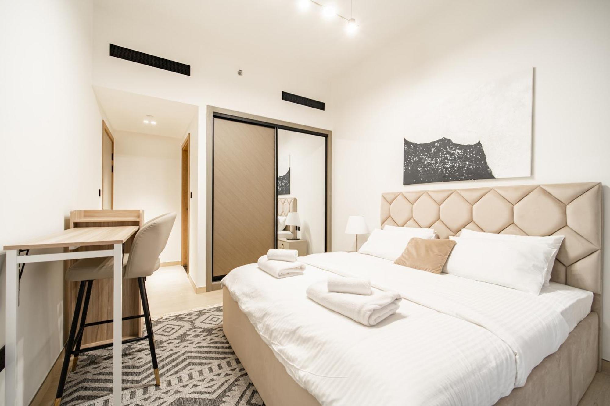 New Jvc 1br With 29th Floor View - Calm And Kid-ready Apartment Dubai