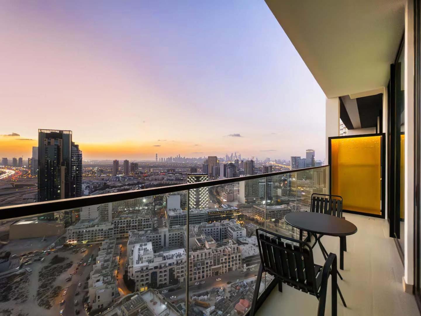 Jvc 1br With Skyline View - Near Circle Park & Marina * Dubai