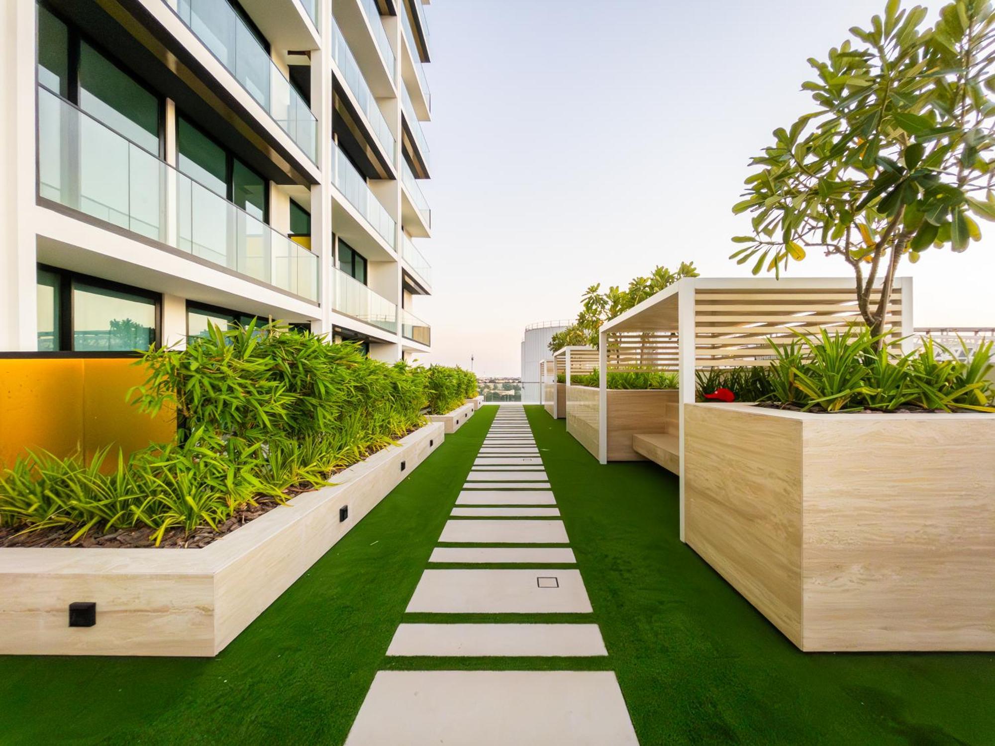 Apartment Jvc 1br With Skyline View - Near Circle Park & Marina Dubai