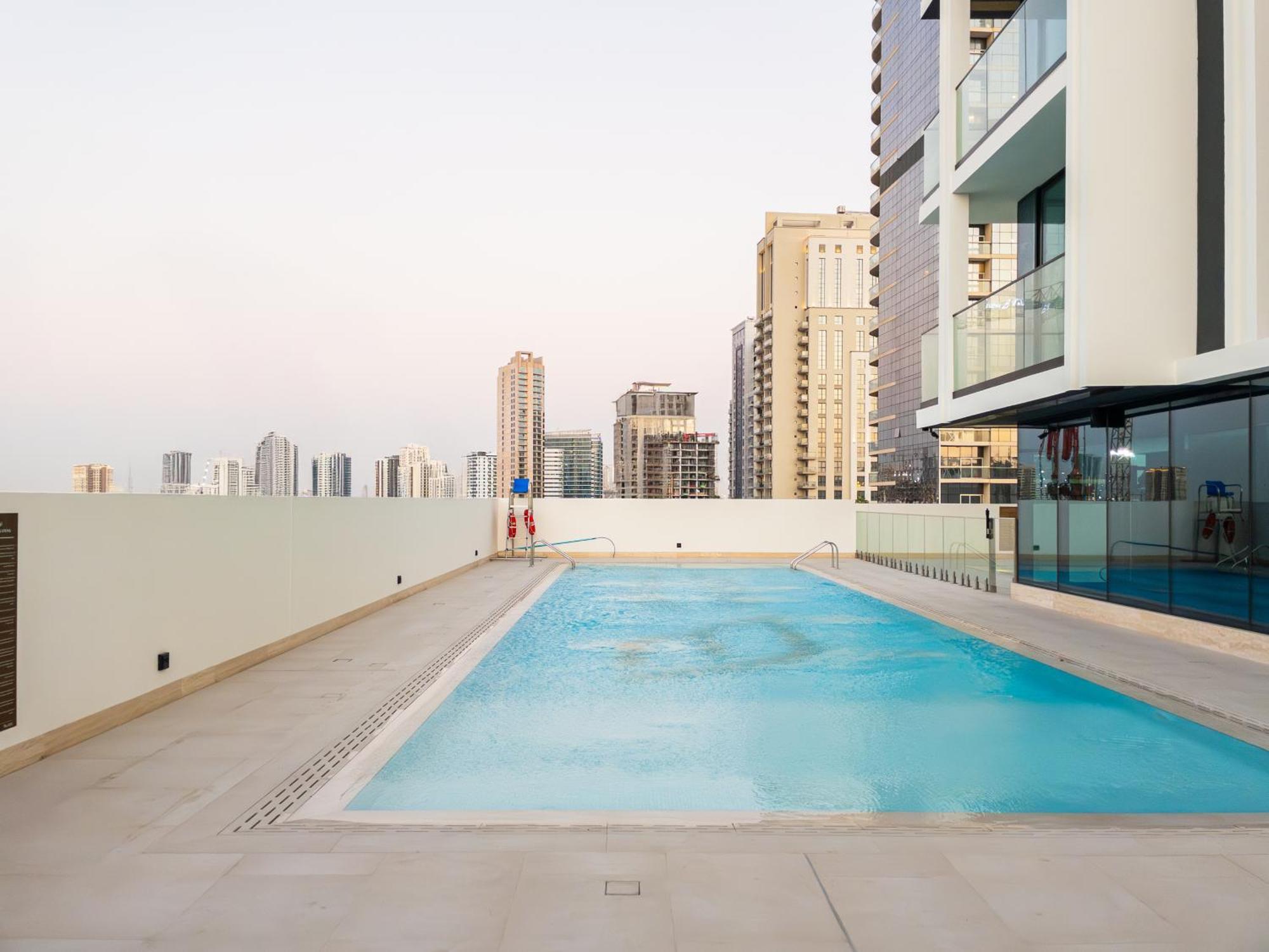 Jvc 1br With Skyline View - Near Circle Park & Marina Dubai