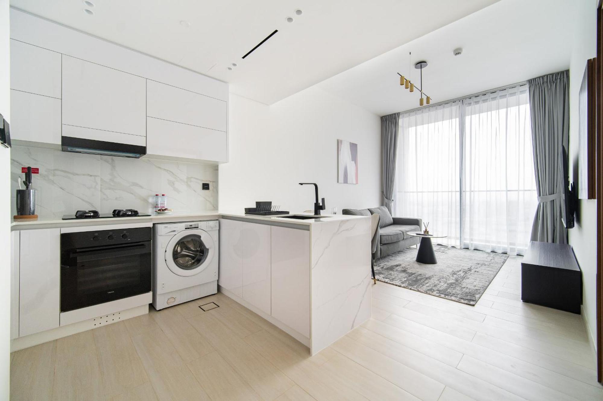 Apartment Jvc 1br With Skyline View - Near Circle Park & Marina *