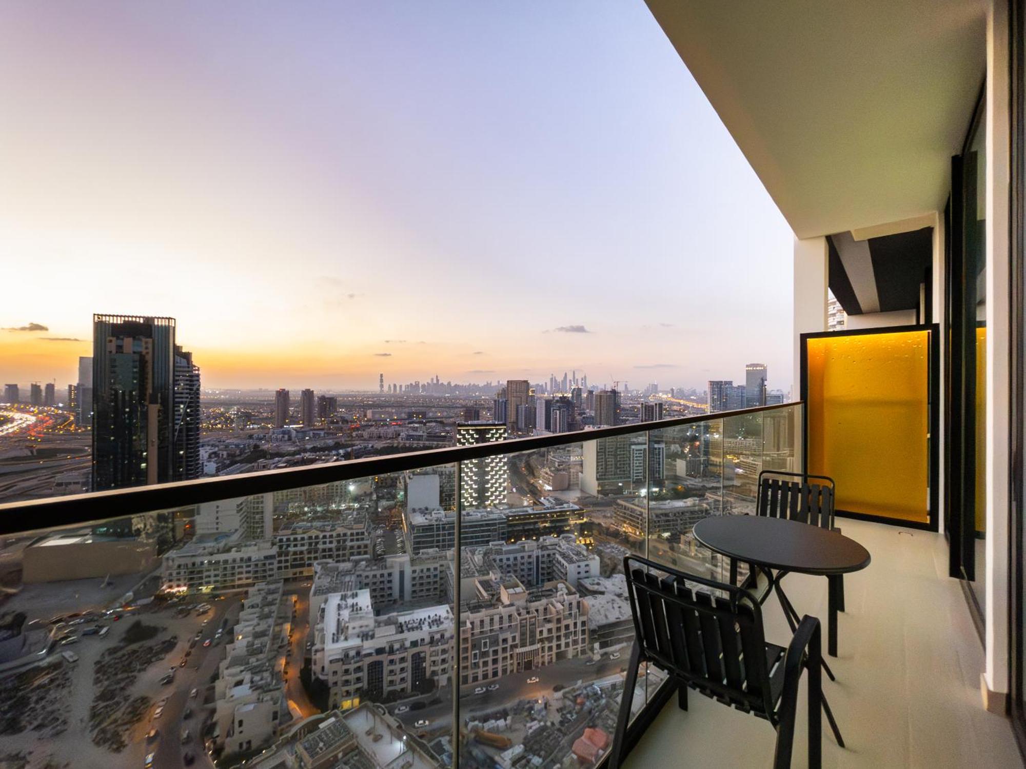Jvc 1br With Skyline View - Near Circle Park & Marina Dubai