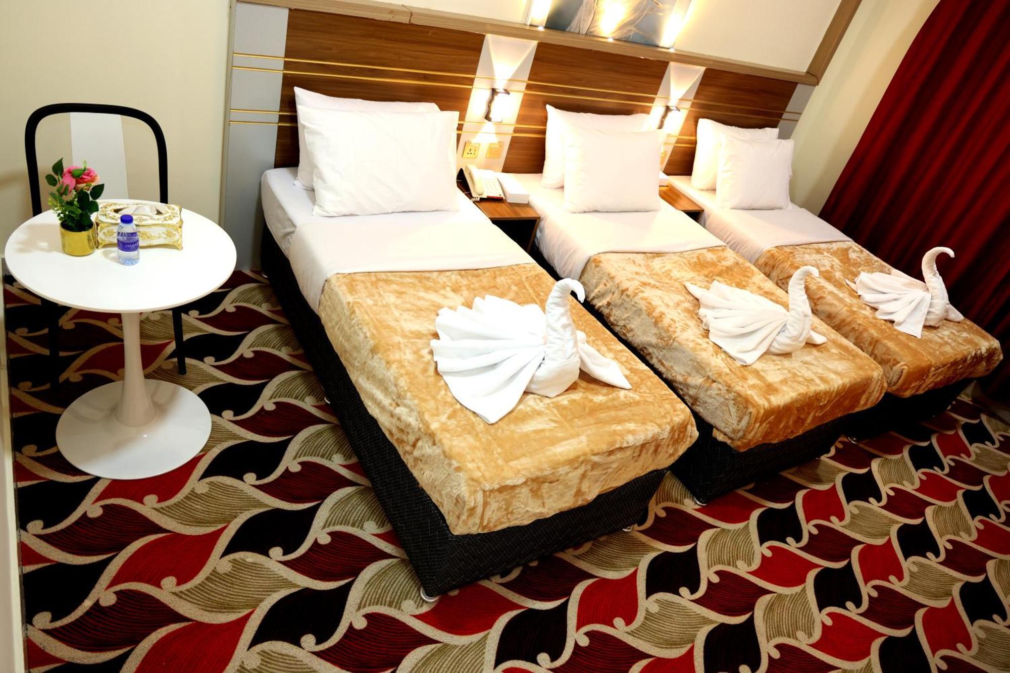 Tanha Park Hotel