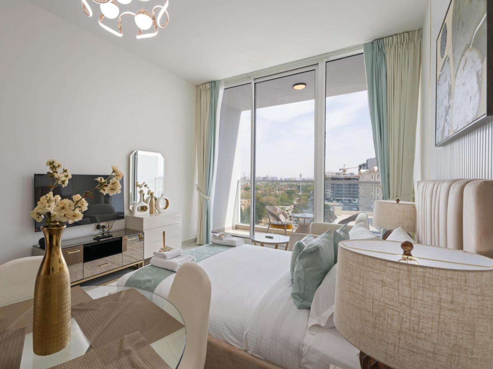 Timeless Glam Escape In Gemz-18 * Dubai