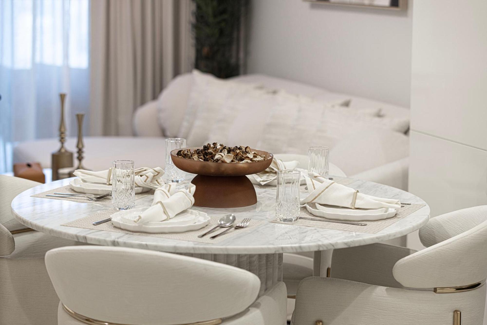 Apartment Urbanhomes - Luxury And Cozy 3bdr In Business Bay Canal View Dubai