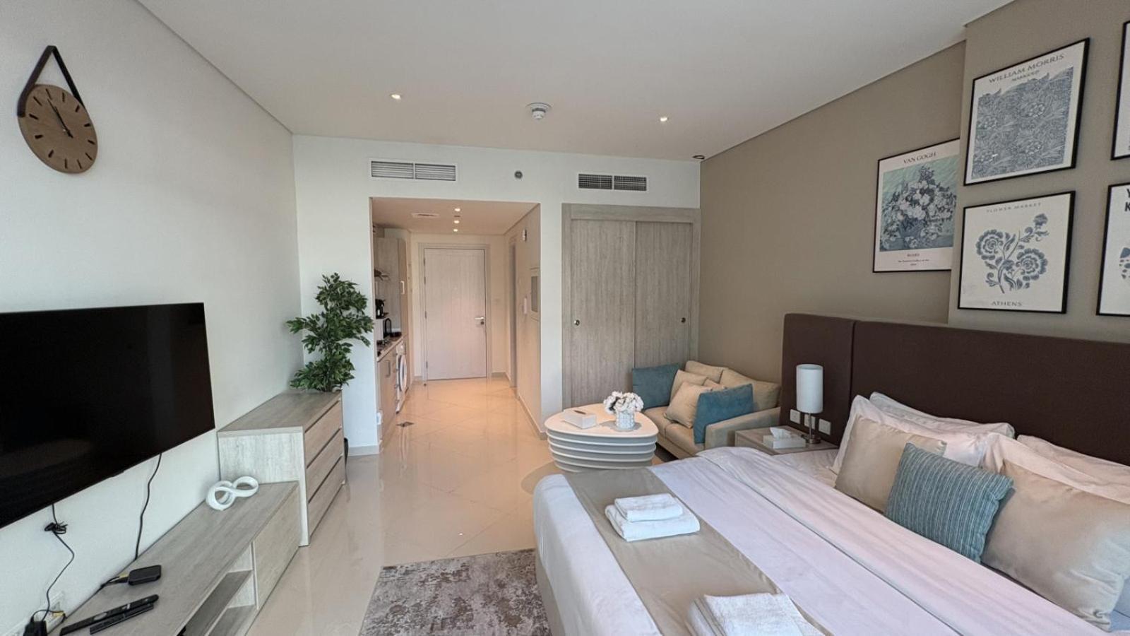 Apartment Seven Palm A Sophisticated Retreat In The Heart Of Palm Jumeirah Dubai