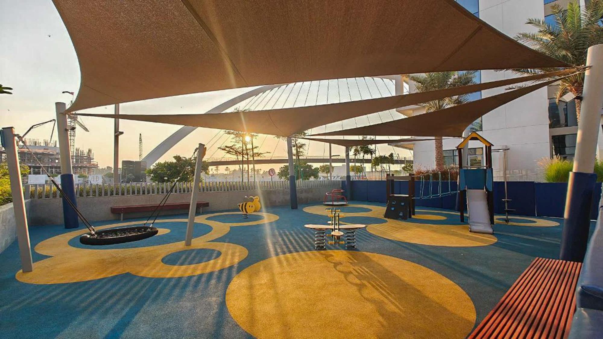Elegant Relaxing 3-bedroom In Perfect Location At Canal Front 6 Apartment Dubai