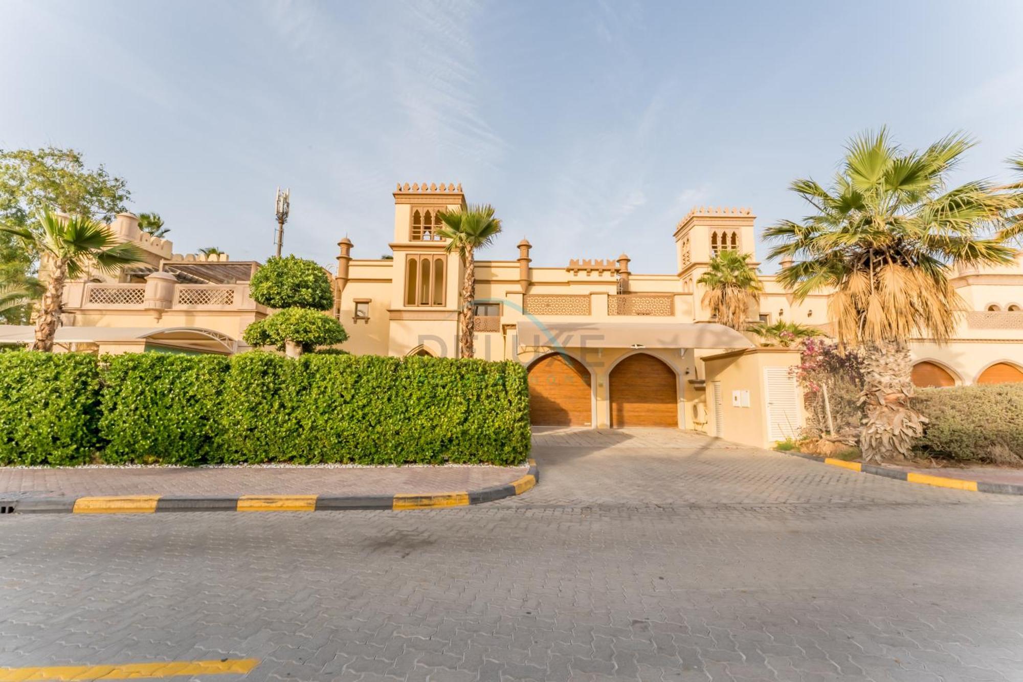 Close To The 4br And Assistant's With Bbq Facility, Canal Cove, Palm Jumeirah By Deluxe Homes