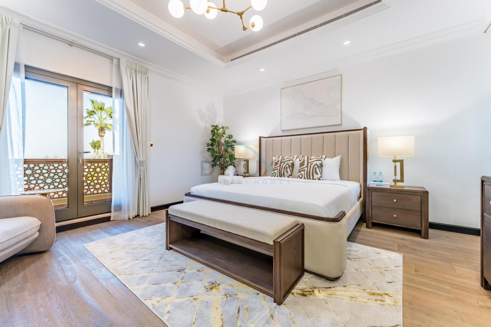 Villa Close To The 4br And Assistant's With Bbq Facility, Canal Cove, Palm Jumeirah By Deluxe Homes Dubai