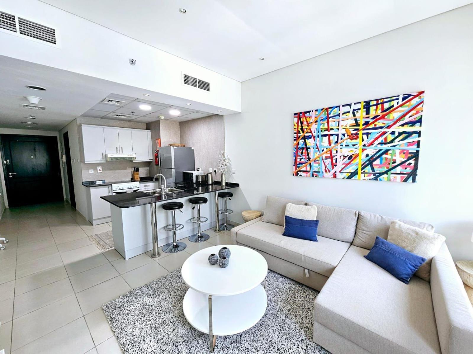 Apartment Sunrise Homes - Poolside 1 Bedroom Near Jbr Beach Dubai