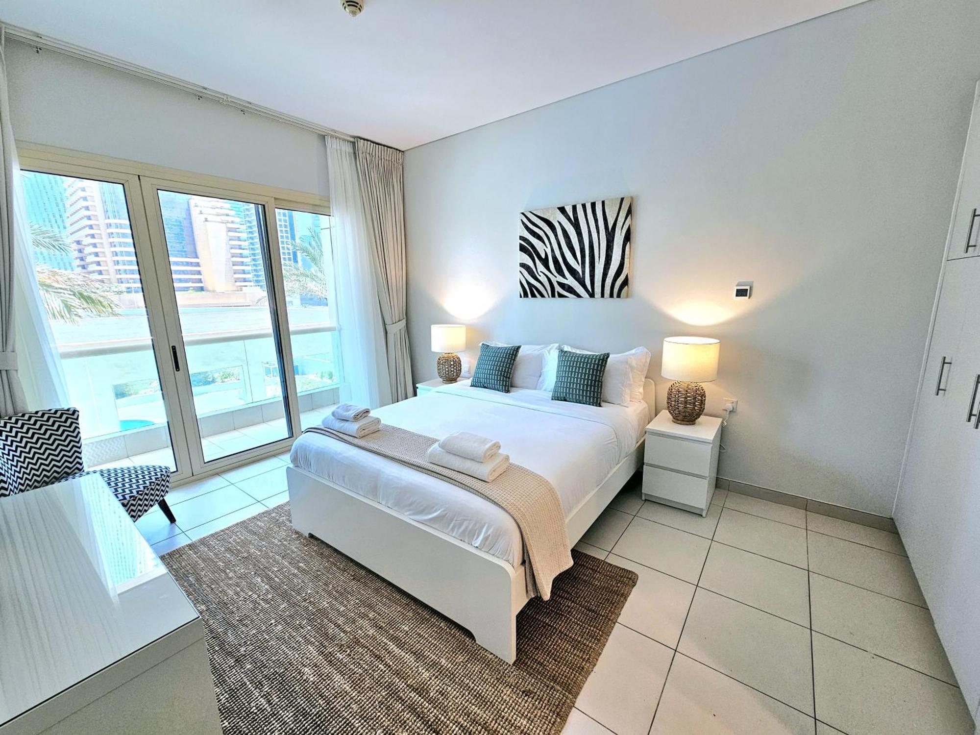 Sunrise Homes - Poolside 1 Bedroom Near Jbr Beach * Dubai