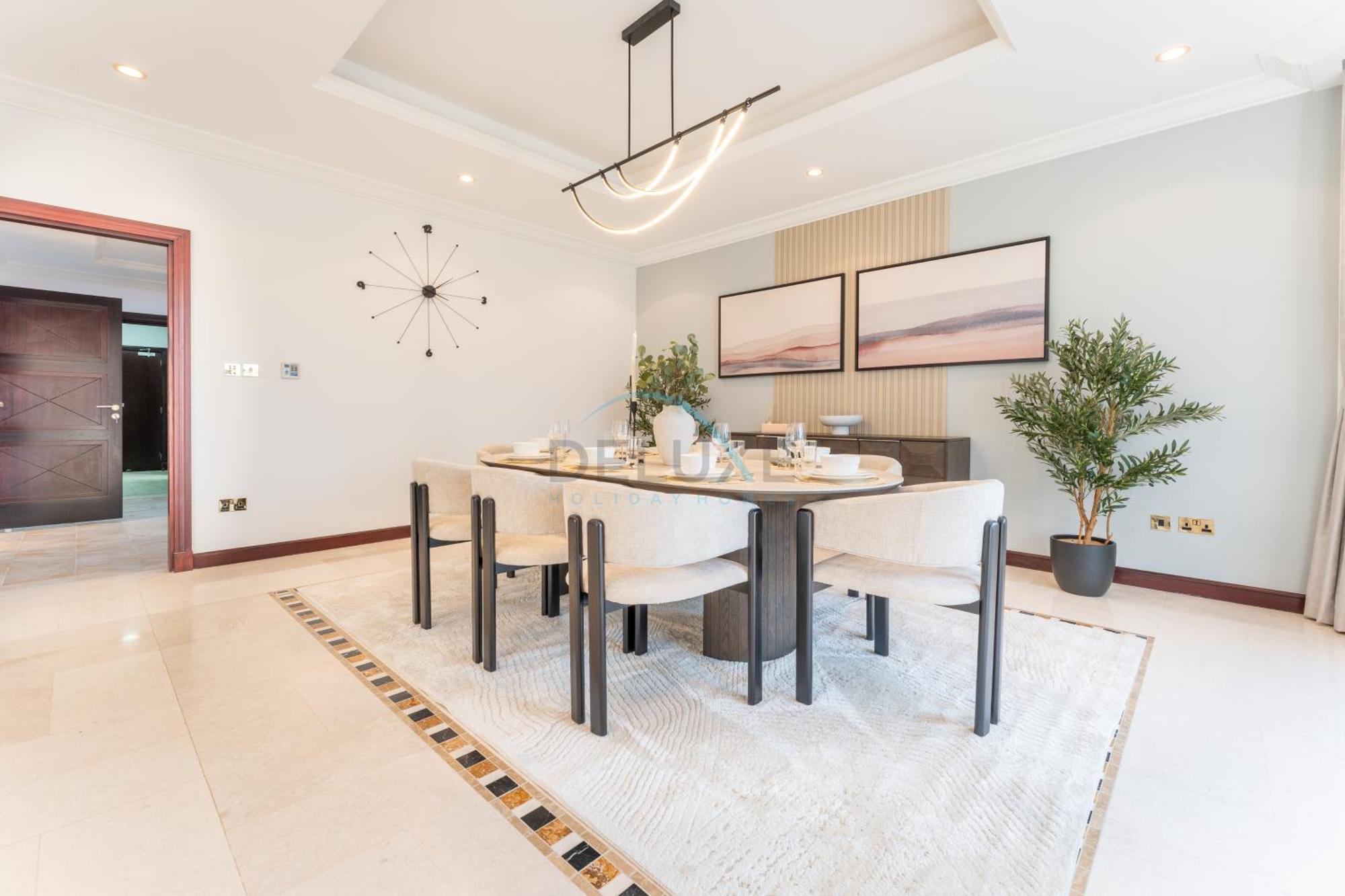 Beachfront 6br And Assistant's With Private Pool, Palm Villa, Palm Jumeirah By Deluxe Homes Dubai