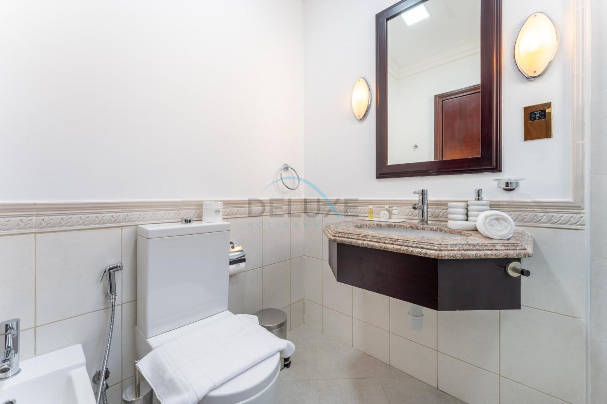 Beachfront 6br And Assistant's With Private Pool, Palm Villa, Palm Jumeirah By Deluxe Homes * Dubai