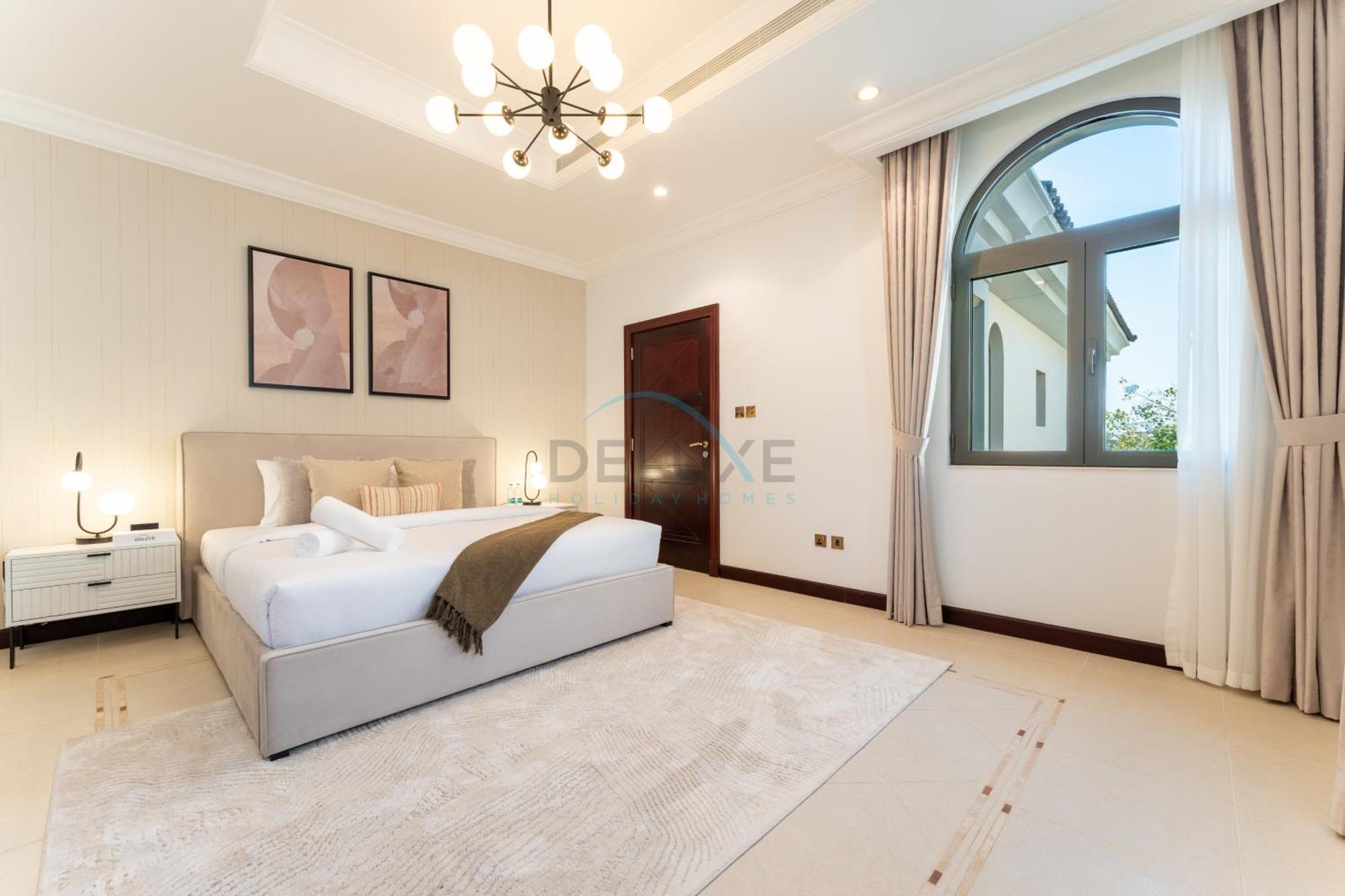 Villa Beachfront 6br And Assistant's With Private Pool, Palm Villa, Palm Jumeirah By Deluxe Homes