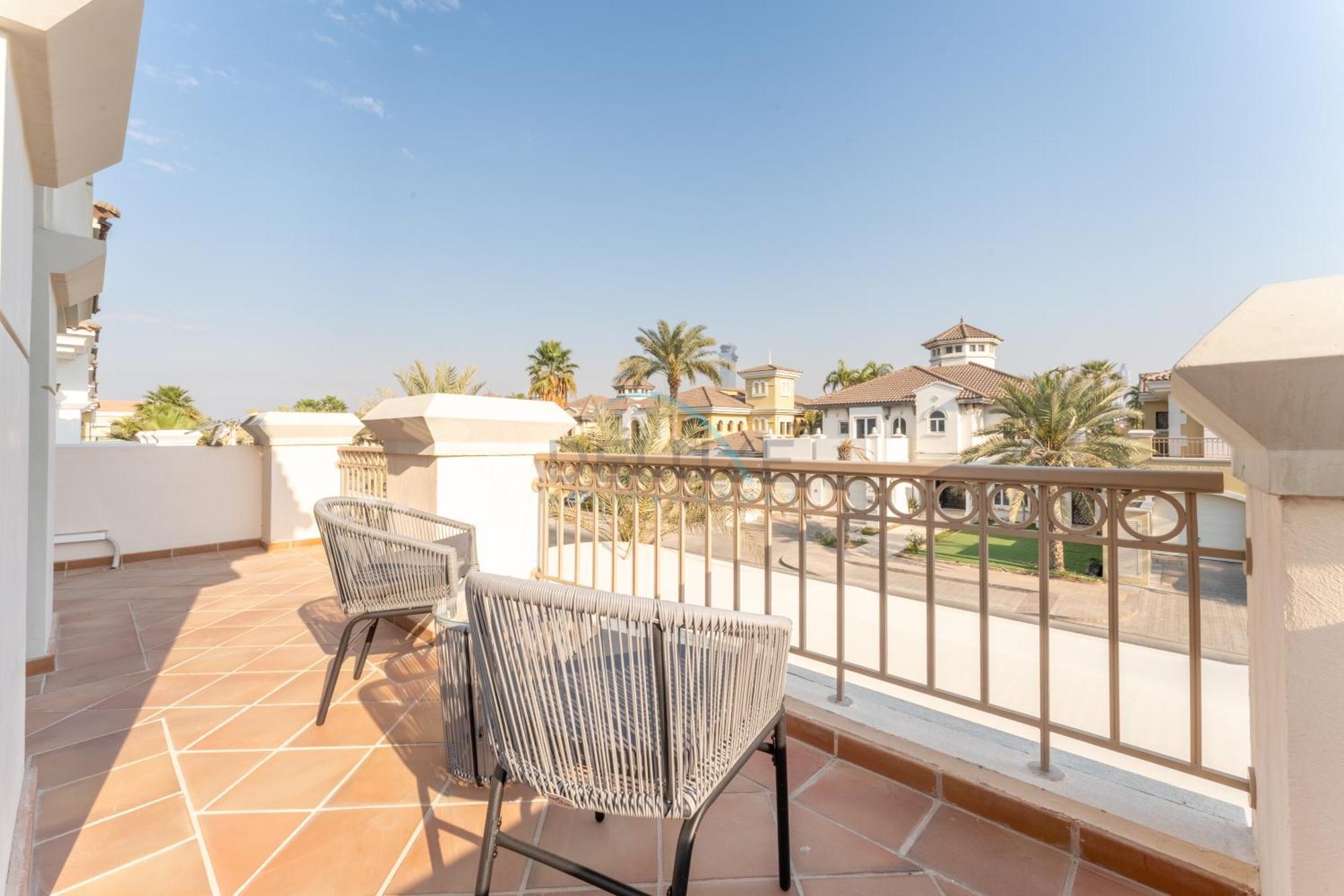 Beachfront 6br And Assistant's With Private Pool, Palm Villa, Palm Jumeirah By Deluxe Homes