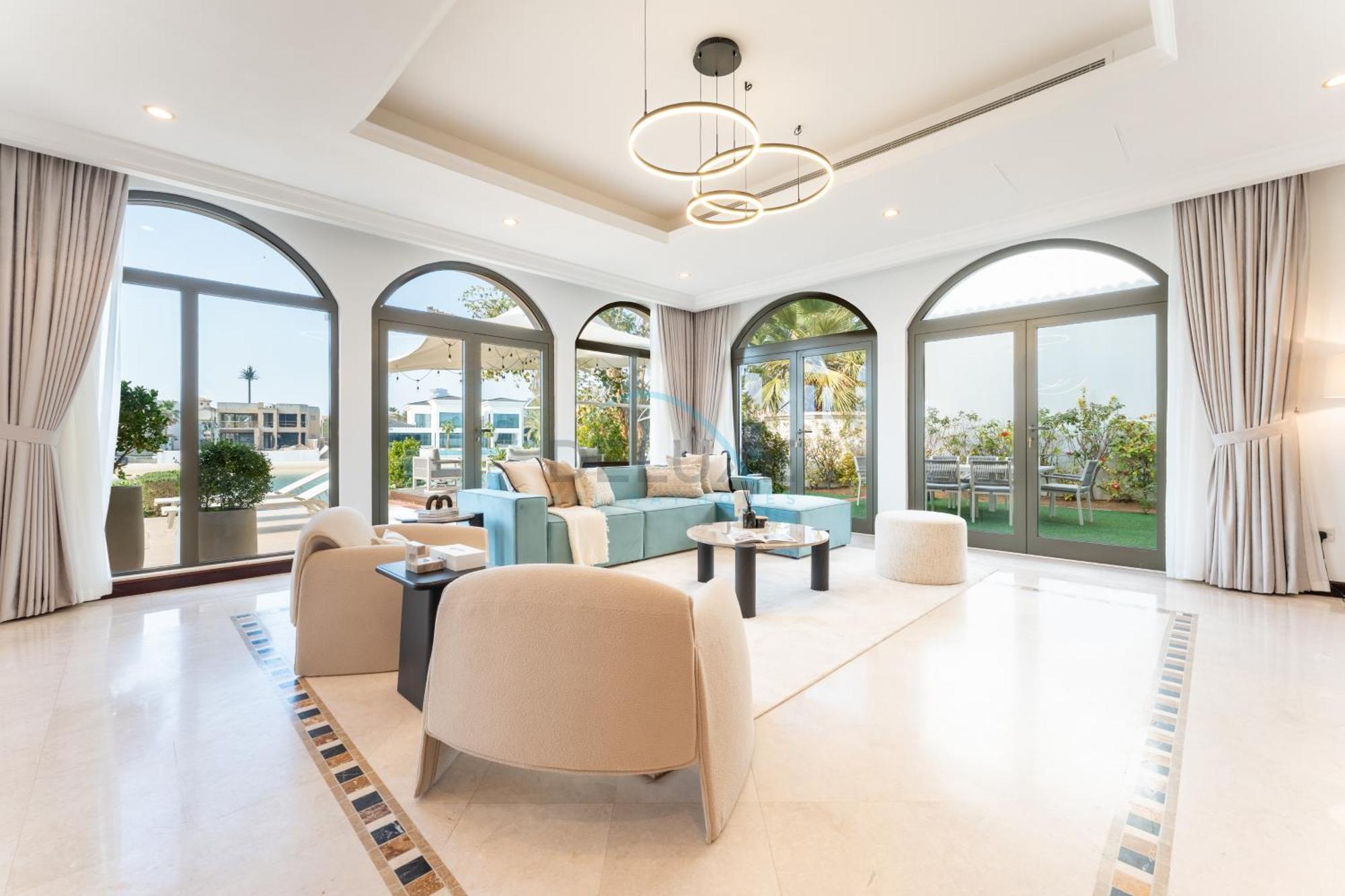 Villa Beachfront 6br And Assistant's With Private Pool, Palm Villa, Palm Jumeirah By Deluxe Homes