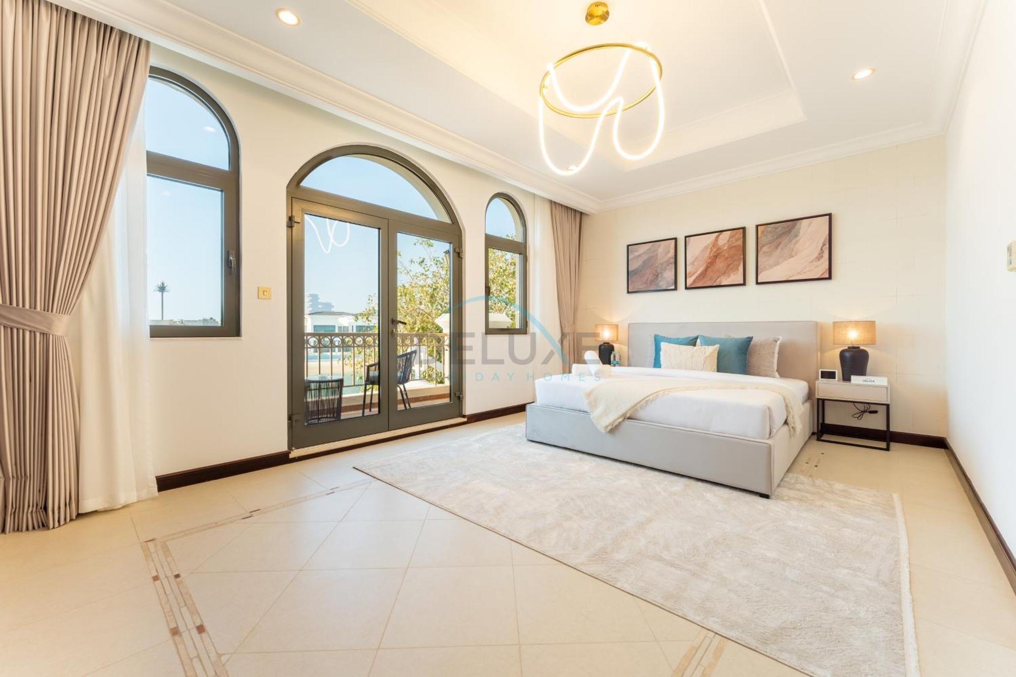 Beachfront 6br And Assistant's With Private Pool, Palm Villa, Palm Jumeirah By Deluxe Homes Villa *