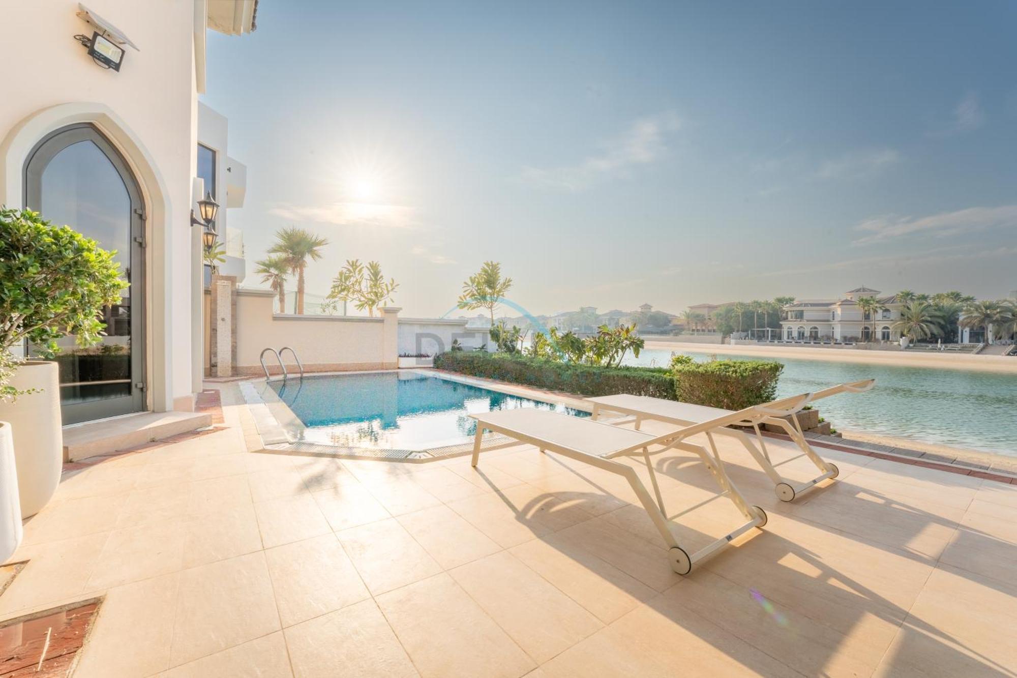 Beachfront 6br And Assistant's With Private Pool, Palm Villa, Palm Jumeirah By Deluxe Homes Villa